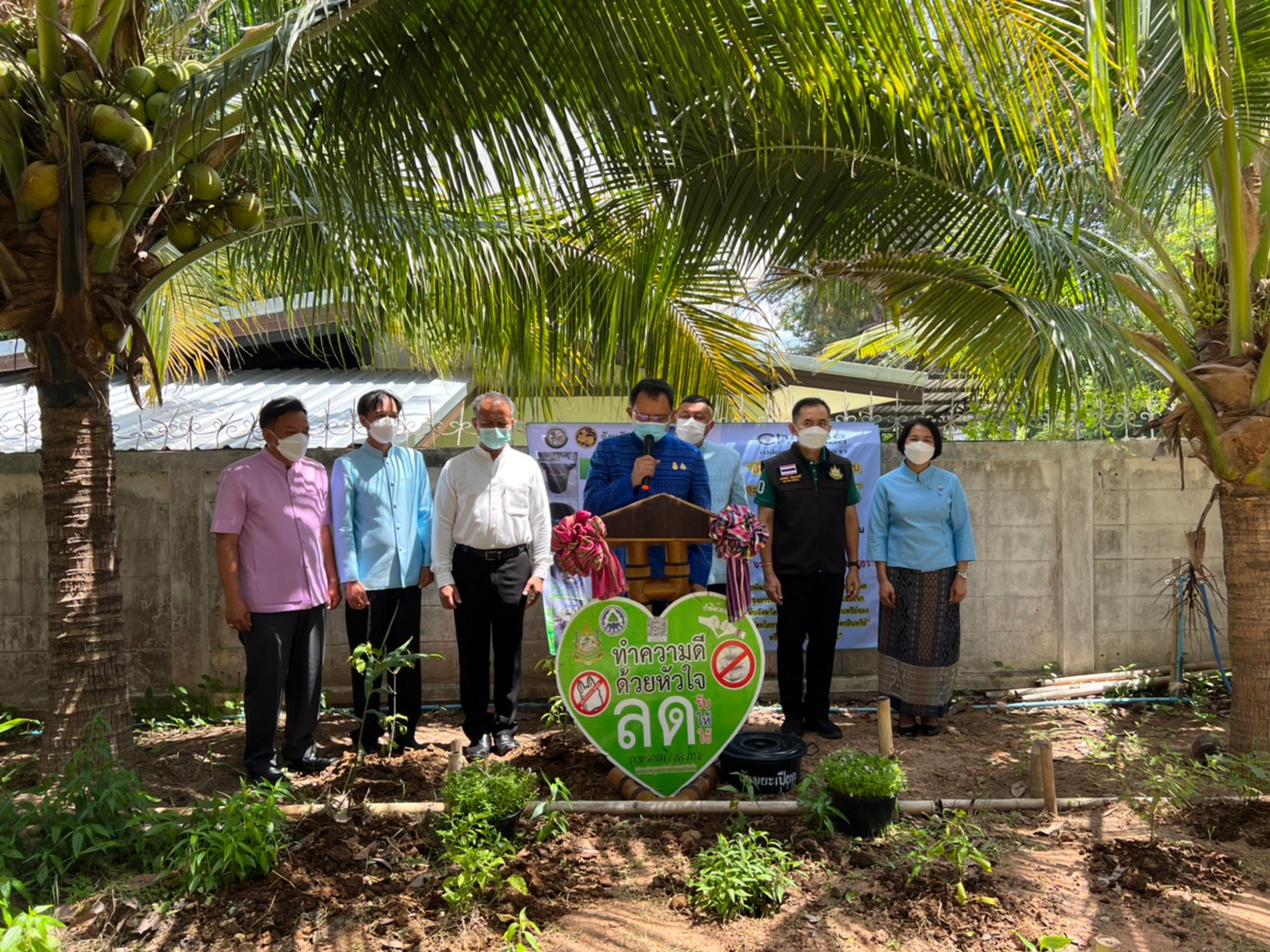 พช.ยโสธร ร่วมขับเคลื่อนกิจกรรม “ถังขยะเปียกลดโลกร้อน สะออน 50 ปี ศรียโสธร”