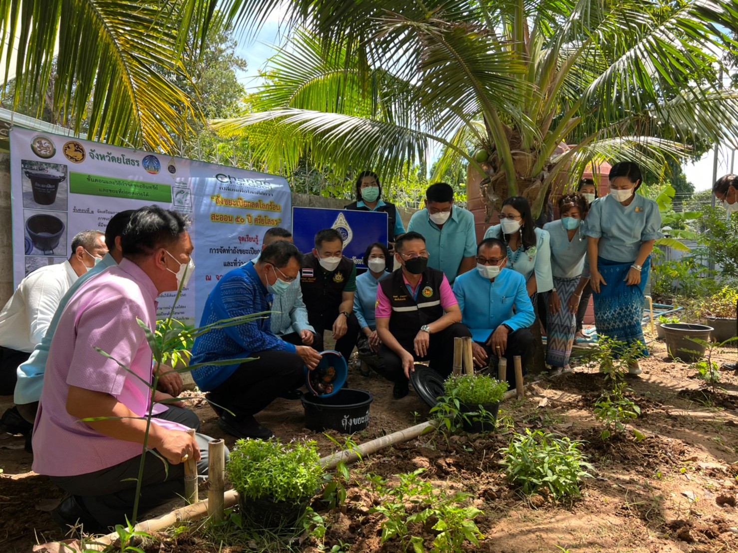 พช.ยโสธร ร่วมขับเคลื่อนกิจกรรม “ถังขยะเปียกลดโลกร้อน สะออน 50 ปี ศรียโสธร”