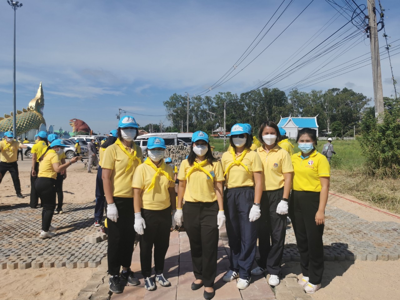 พช.ยโสธร ร่วมกิจกรรมจิตอาสาพัฒนาปรับปรุงภูมิทัศน์วิมานพญาแถน ???