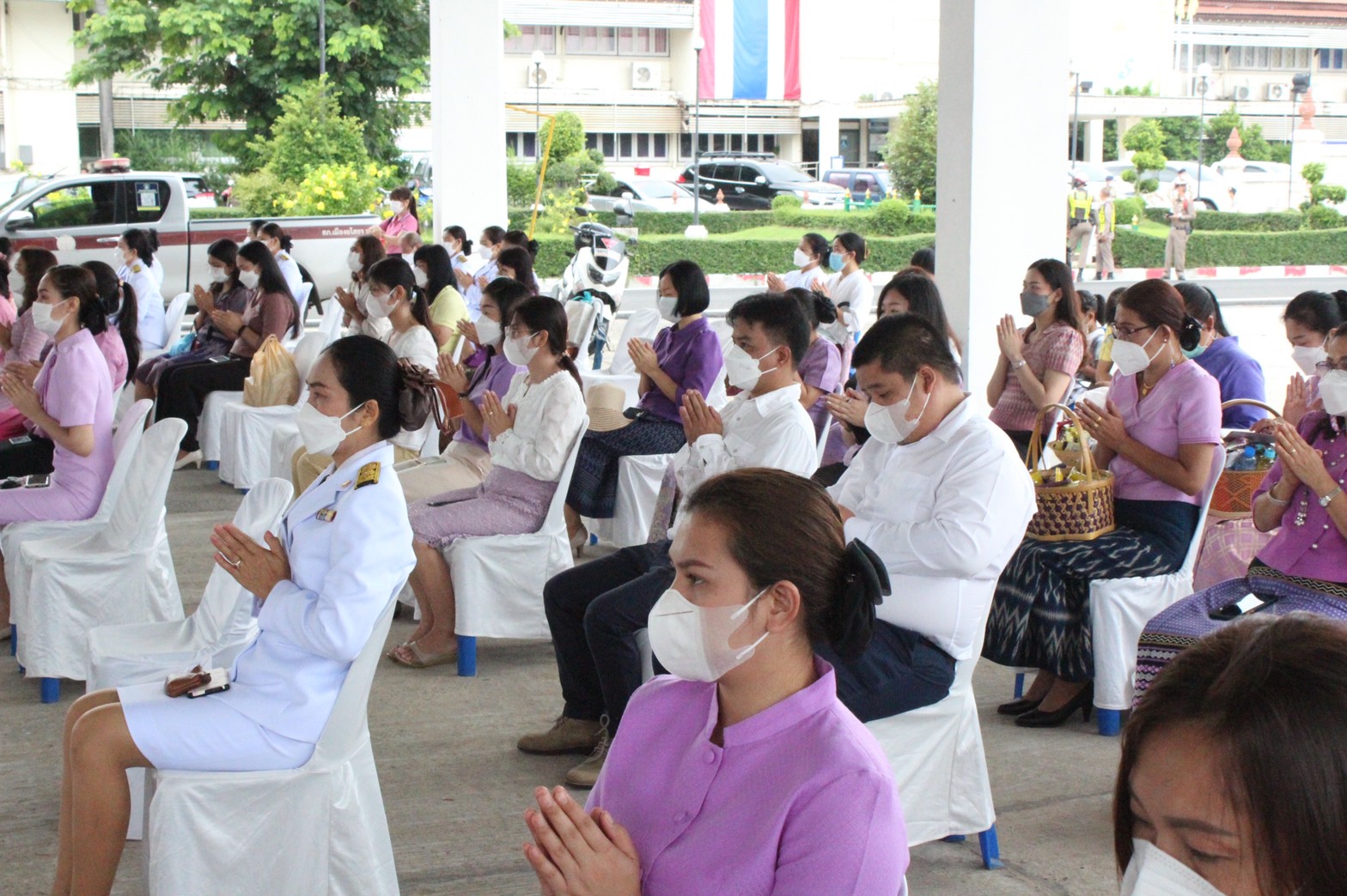 พช.ยโสธร ร่วมพิธีทำบุญตักบาตรถวายพระราชกุศลเฉลิมพระเกียรติสมเด็จพระนางเจ้าสุทิดา พัชรสุธาพิมลลักษณ พระบรมราชินี เนื่องในโอกาสวันเฉลิมพระชนมพรรษา 3 มิถุนายน 2565
