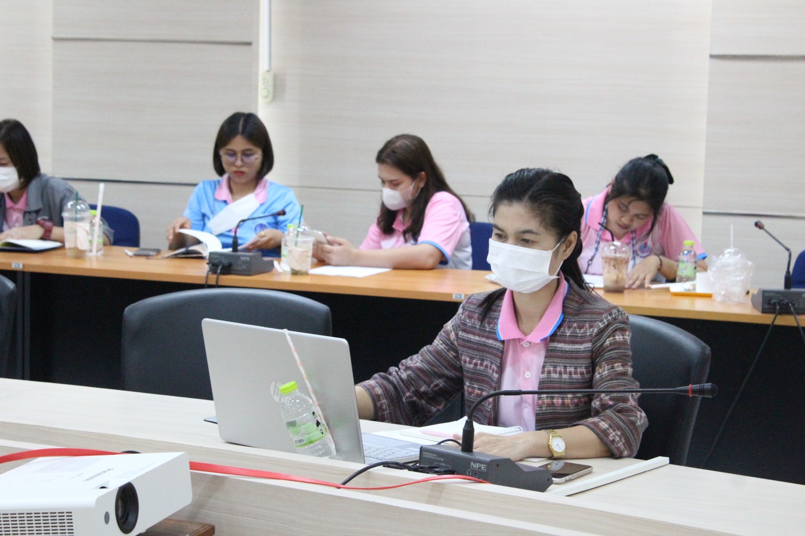 พช.ยโสธร ประชุมเจ้าหน้าที่สำนักงานพัฒนาชุมชนจังหวัดยโสธร ครั้งที่ 5 /2565