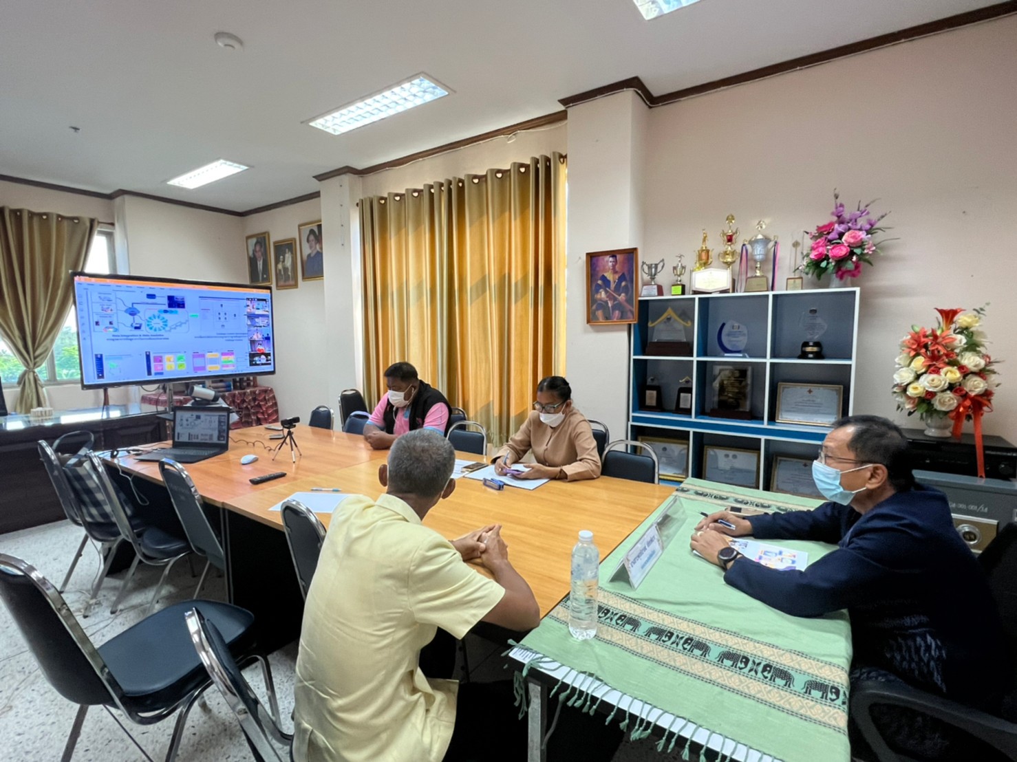 พช.ยโสธร เข้าร่วมกิจกรรมฝึกอบรมระบบบูรณาการฐานข้อมูลประชาชนและการบริการภาครัฐ  Linkage Centerสำหรับเจ้าหน้าที่ส่วนกลางและเจ้าหน้าที่ส่วนภูมิภาค กรมการพัฒนาชุมชน ระหว่างวันที่ 23-24 มิถุนายน 2565 รูปแบบออนไลน์ (Zoom Application)