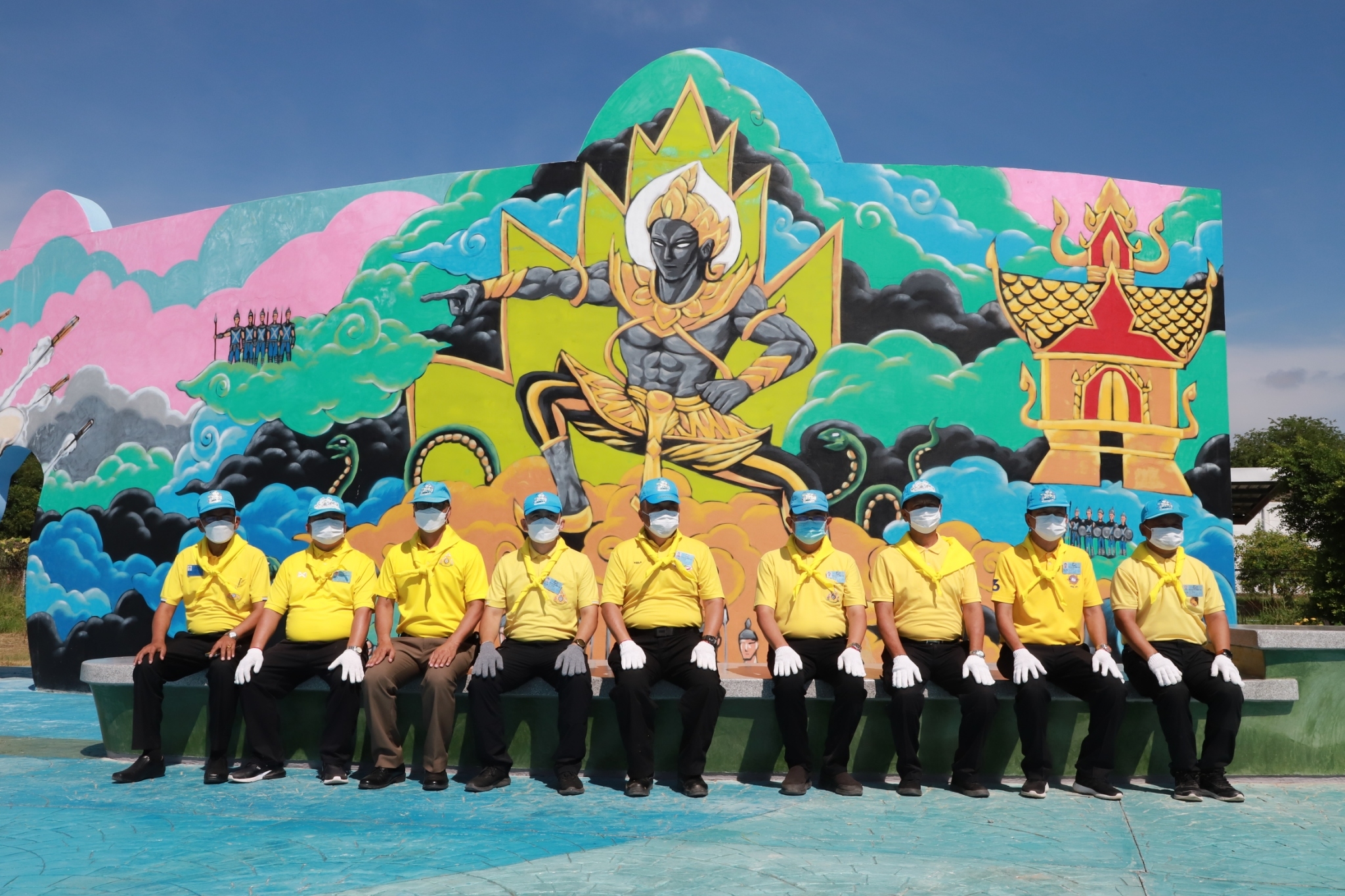 พช.ยโสธร ร่วมกิจกรรมจิตอาสาพัฒนาปรับปรุงภูมิทัศน์วิมานพญาแถน ???