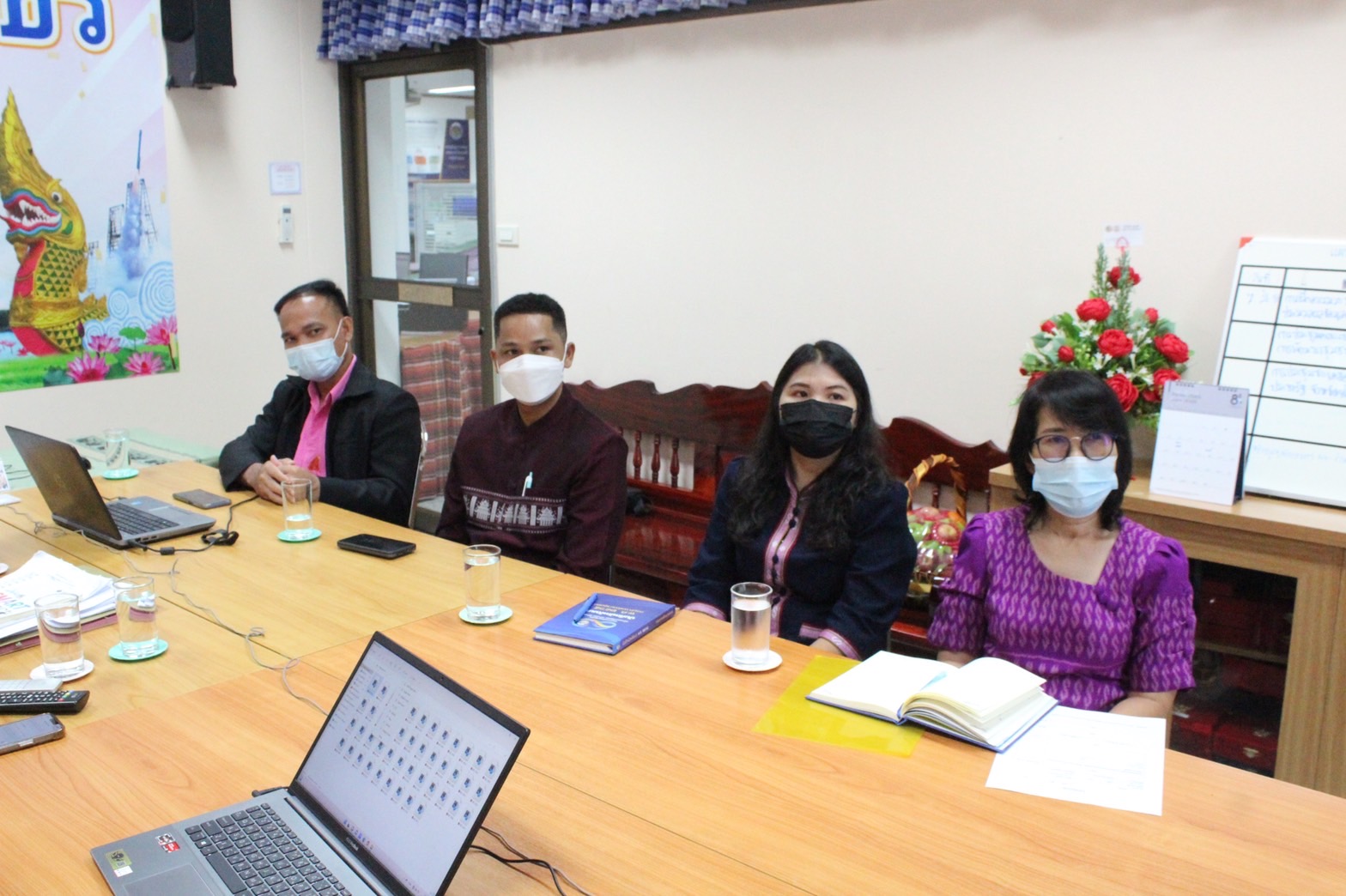 พช.ยโสธร   ฝึกอบรมระบบโปรแกรมบันทึกและประมวลผลข้อมูลความจำเป็นพื้นฐาน (จปฐ.) และข้อมูลพื้นฐานระดับหมู่บ้าน (กชช.2ค.) สำหรับใช้จัดเก็บข้อมูลห้วงแผนพัฒนาเศรษฐกิจและสังคมแห่งชาติ ฉบับที่ 13 (พ.ศ. 2566-2570) ผ่านระบบวิดีทัศน์ทางไกล Video Conference