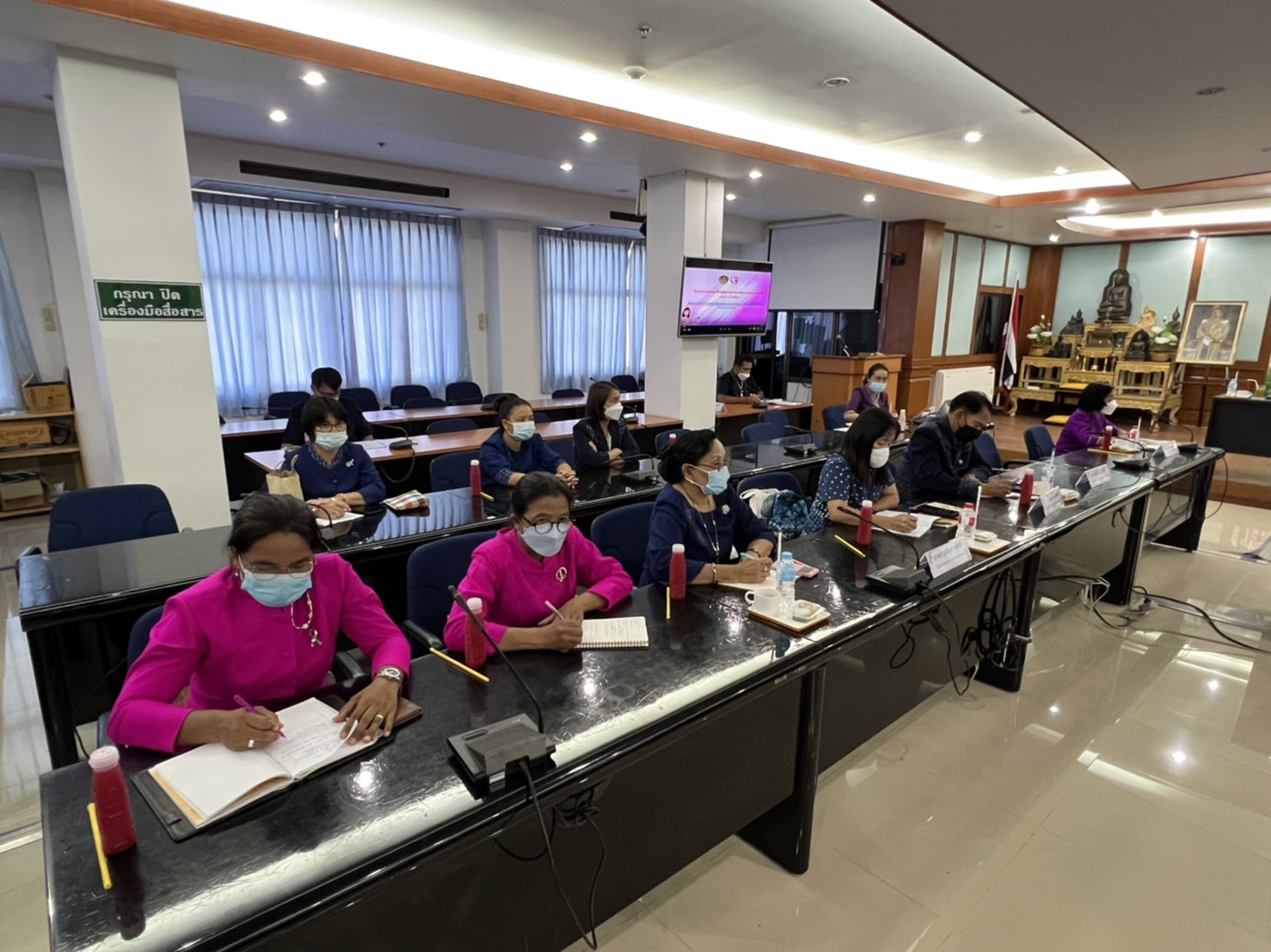 พช.ยโสธร คัดเลือกคนกองทุนพัฒนาบทบาทสตรีดีเด่น ระดับเขตตรวจราชการ ประจำปี 2565 เขตตรวจราชการที่ 14 ( กลุ่มจังหวัดภาคตะวันออกเฉียงเหนือตอนล่าง 2 )