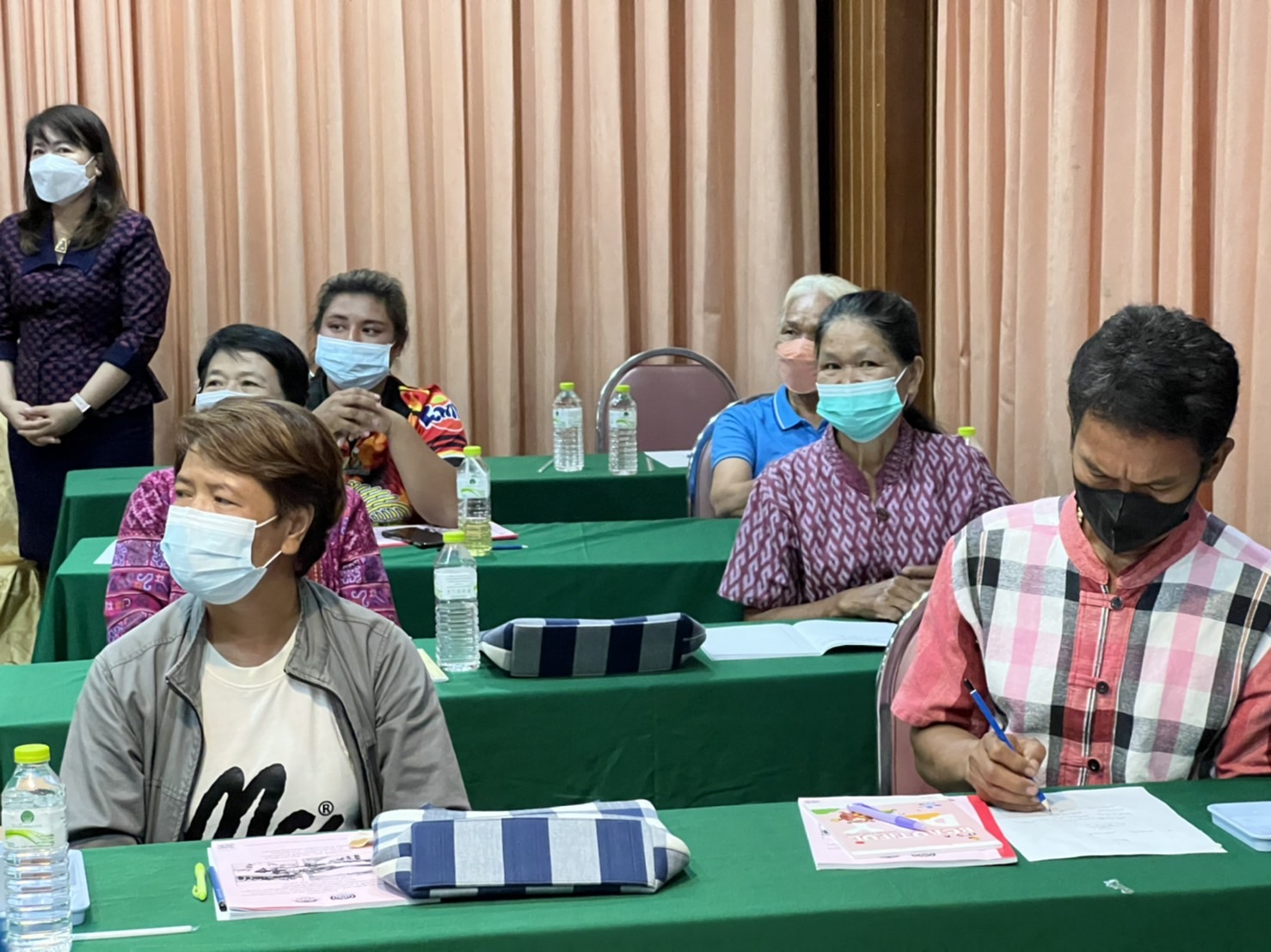 พช.ยโสธร จัดประชุมเชิงปฏิบัติการสร้างรายได้จากกิจการอาหารปลอดภัย  ระดับจังหวัด