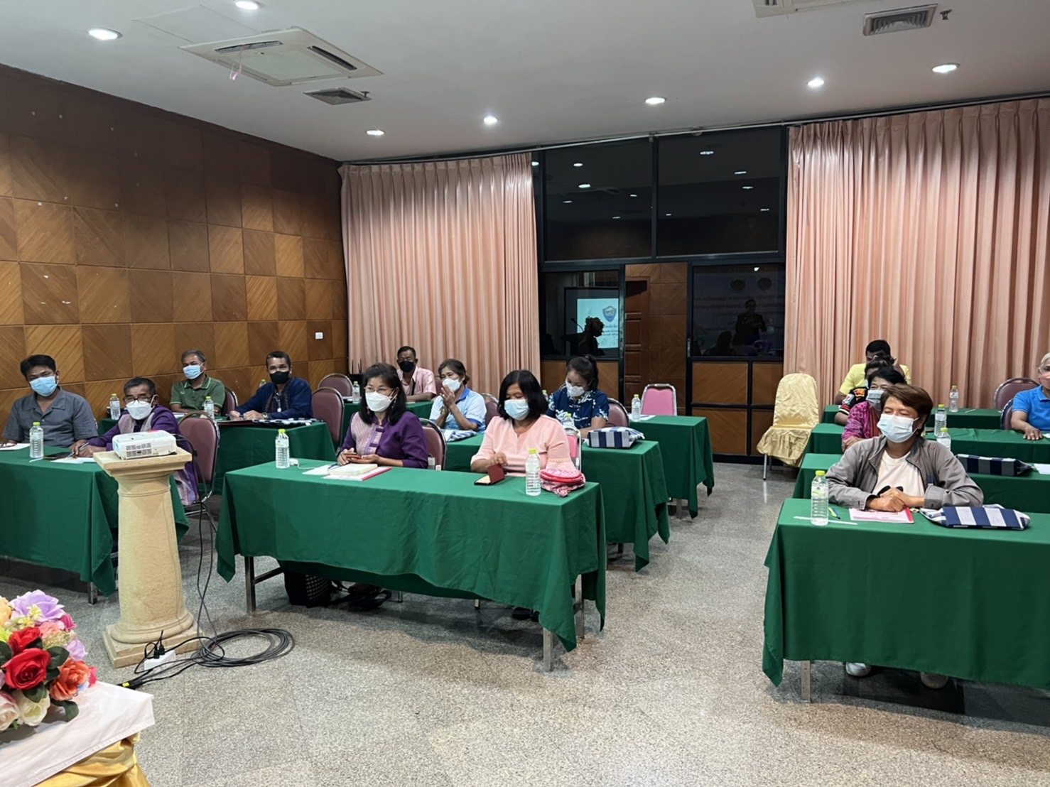 พช.ยโสธร จัดประชุมเชิงปฏิบัติการสร้างรายได้จากกิจการอาหารปลอดภัย  ระดับจังหวัด