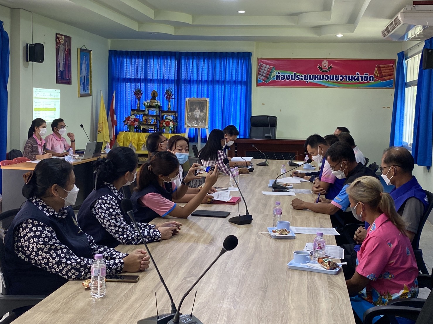 รองผู้ว่าราชการจังหวัดยโสธร ปฏิบัติการ “คนยโสธร…ไม่ทอดทิ้งกัน” ลุยแก้จนแบบพุ่งเป้าลงพื้นที่เยี่ยมให้กำลังใจทีมปฏิบัติการ พี่เลี้ยงและครัวเรือนเป้าหมาย TPMAP ในพื้นที่อำเภอป่าติ้ว