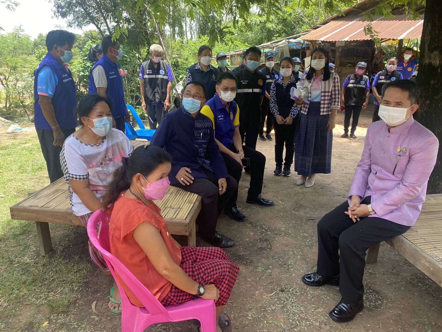 รองผู้ว่าราชการจังหวัดยโสธร ปฏิบัติการ “คนยโสธร…ไม่ทอดทิ้งกัน” ลุยแก้จนแบบพุ่งเป้าลงพื้นที่เยี่ยมให้กำลังใจทีมปฏิบัติการ พี่เลี้ยงและครัวเรือนเป้าหมาย TPMAP ในพื้นที่อำเภอป่าติ้ว