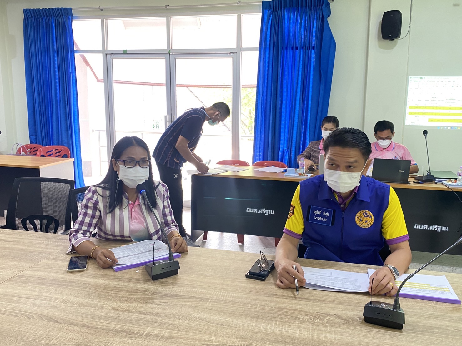 รองผู้ว่าราชการจังหวัดยโสธร ปฏิบัติการ “คนยโสธร…ไม่ทอดทิ้งกัน” ลุยแก้จนแบบพุ่งเป้าลงพื้นที่เยี่ยมให้กำลังใจทีมปฏิบัติการ พี่เลี้ยงและครัวเรือนเป้าหมาย TPMAP ในพื้นที่อำเภอป่าติ้ว