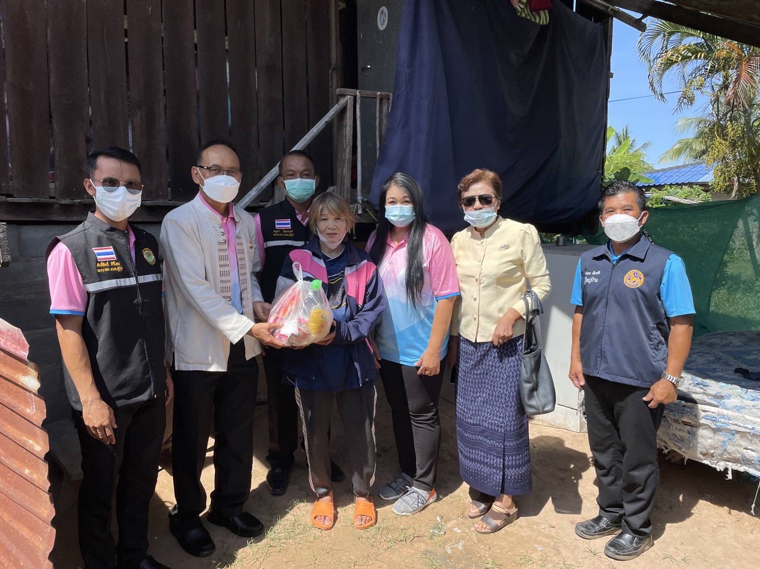 จังหวัดยโสธร…บูรณาการทุกภาคส่วน ภายใต้ “คนยโสธร…ไม่ทอดทิ้งกัน” สะออน 50 ปี ศรียโสธร ..ขจัดความยากจนและพัฒนาคนทุกช่วงวัยฯ ในระดับพื้นที่