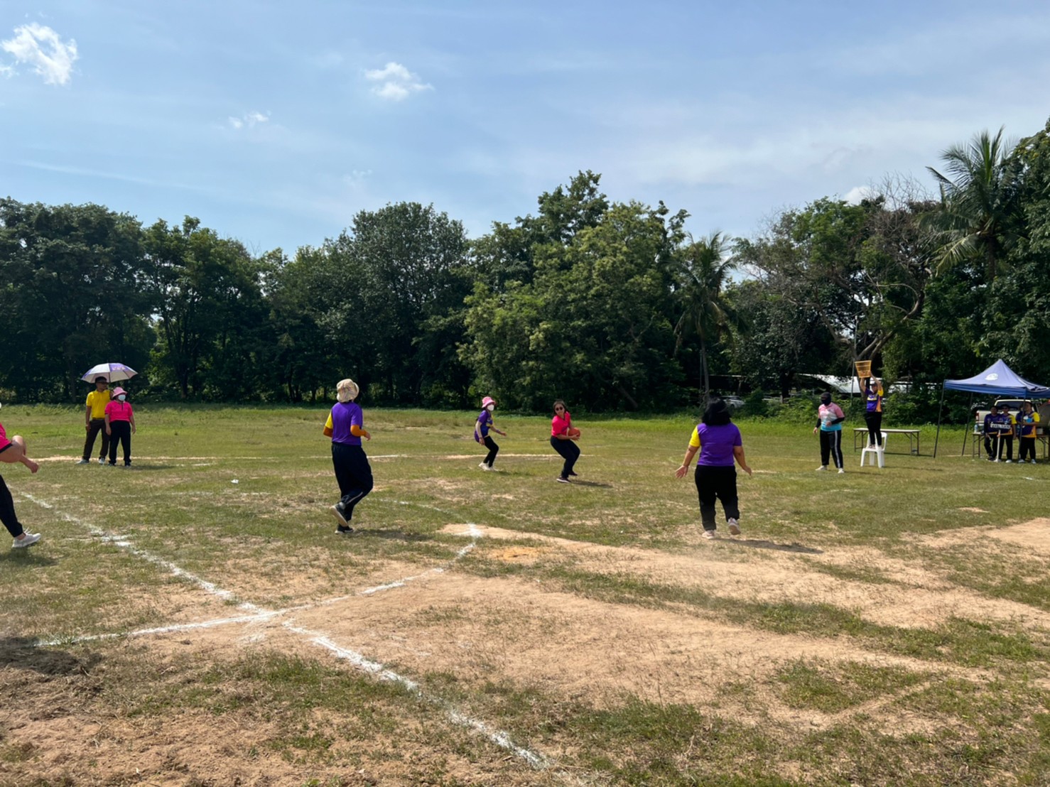พช.ยโสธร  ยกขบวนร่วมแข่งขันกีฬาเชื่อมความสามัคคี ตามโครงการ “สานสัมพันธ์น้องพี่ 60 ปี พช.” เขตตรวจราชการที่ 14 ( ยโสธร อำนาจเจริญ ศรีสะเกษ อุบลราชธานี )