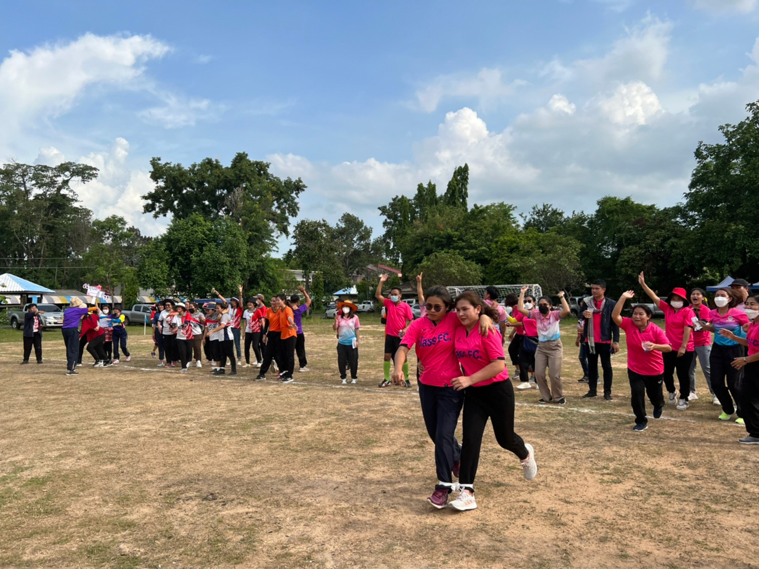 พช.ยโสธร  ยกขบวนร่วมแข่งขันกีฬาเชื่อมความสามัคคี ตามโครงการ “สานสัมพันธ์น้องพี่ 60 ปี พช.” เขตตรวจราชการที่ 14 ( ยโสธร อำนาจเจริญ ศรีสะเกษ อุบลราชธานี )