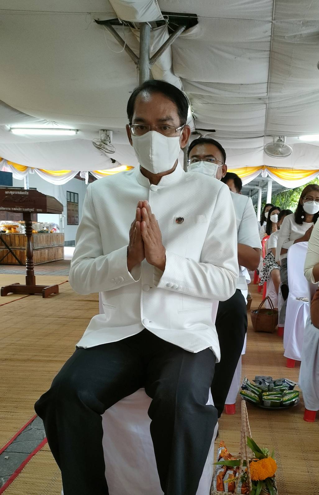 พช.ยโสธร ร่วมทำบุญเนื่องในวันอาสาฬหบูชาและวันเข้าพรรษา