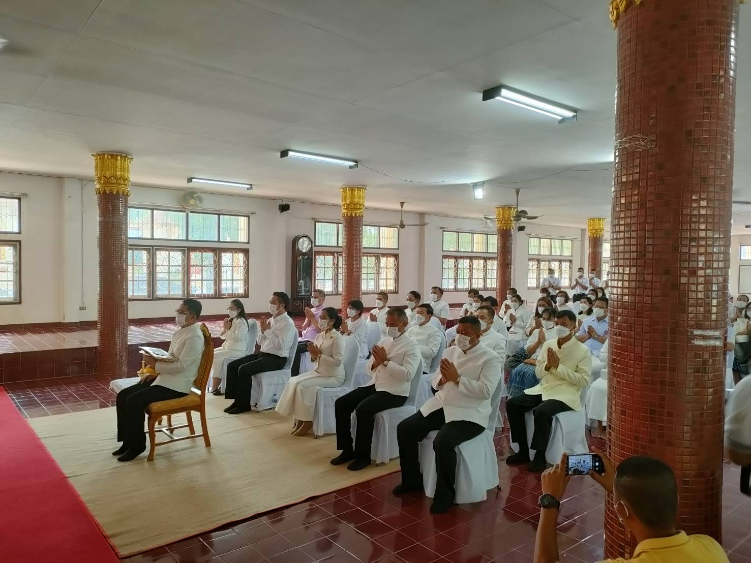 พช.ยโสธร ร่วมทำบุญเนื่องในวันอาสาฬหบูชาและวันเข้าพรรษา