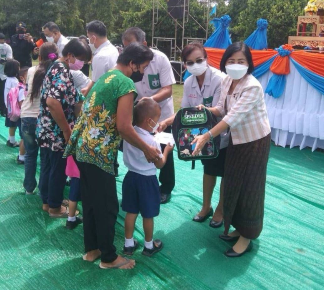 พช.ยโสธร  ร่วมกิจกรรมหน่วยแพทย์อาสาสมเด็จพระศรีนครินทราบรมราชชนนี (พอ.สว.) รวมกับ โครงการจังหวัดเคลื่อนที่ “เพิ่มรอยยิ้ม เติมความสุข ให้คนยโสธร” ประจำปีงบประมาณ พ.ศ. 2565 ครั้งที่ 8