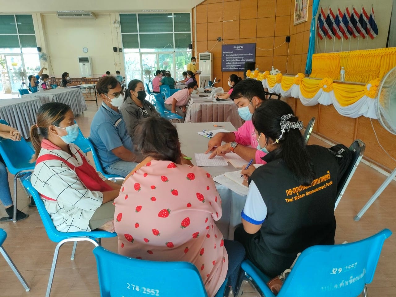 พช.ยโสธร  ออกติดตามการดำเนินงานและโครงการหนี้ค้างชำระกองทุนพัฒนาบทบาทสตรีจังหวัดยโสธร