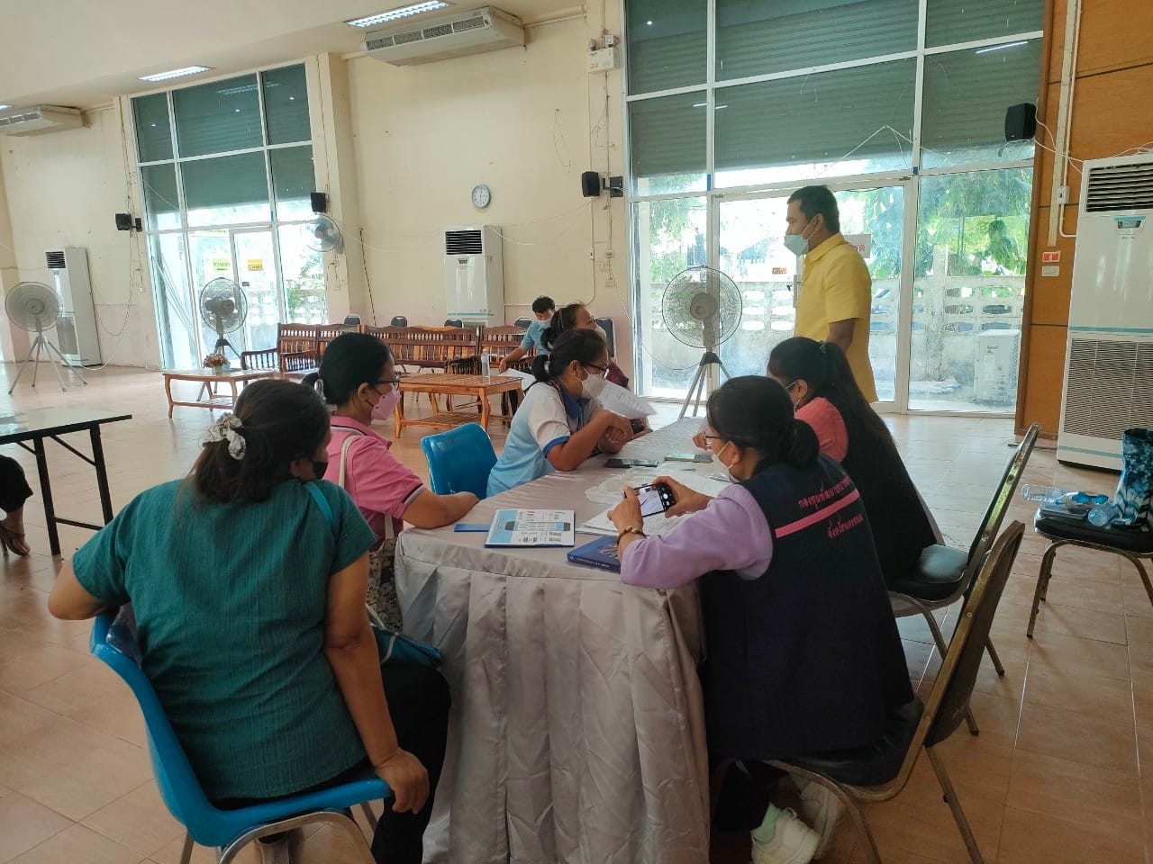 พช.ยโสธร  ออกติดตามการดำเนินงานและโครงการหนี้ค้างชำระกองทุนพัฒนาบทบาทสตรีจังหวัดยโสธร