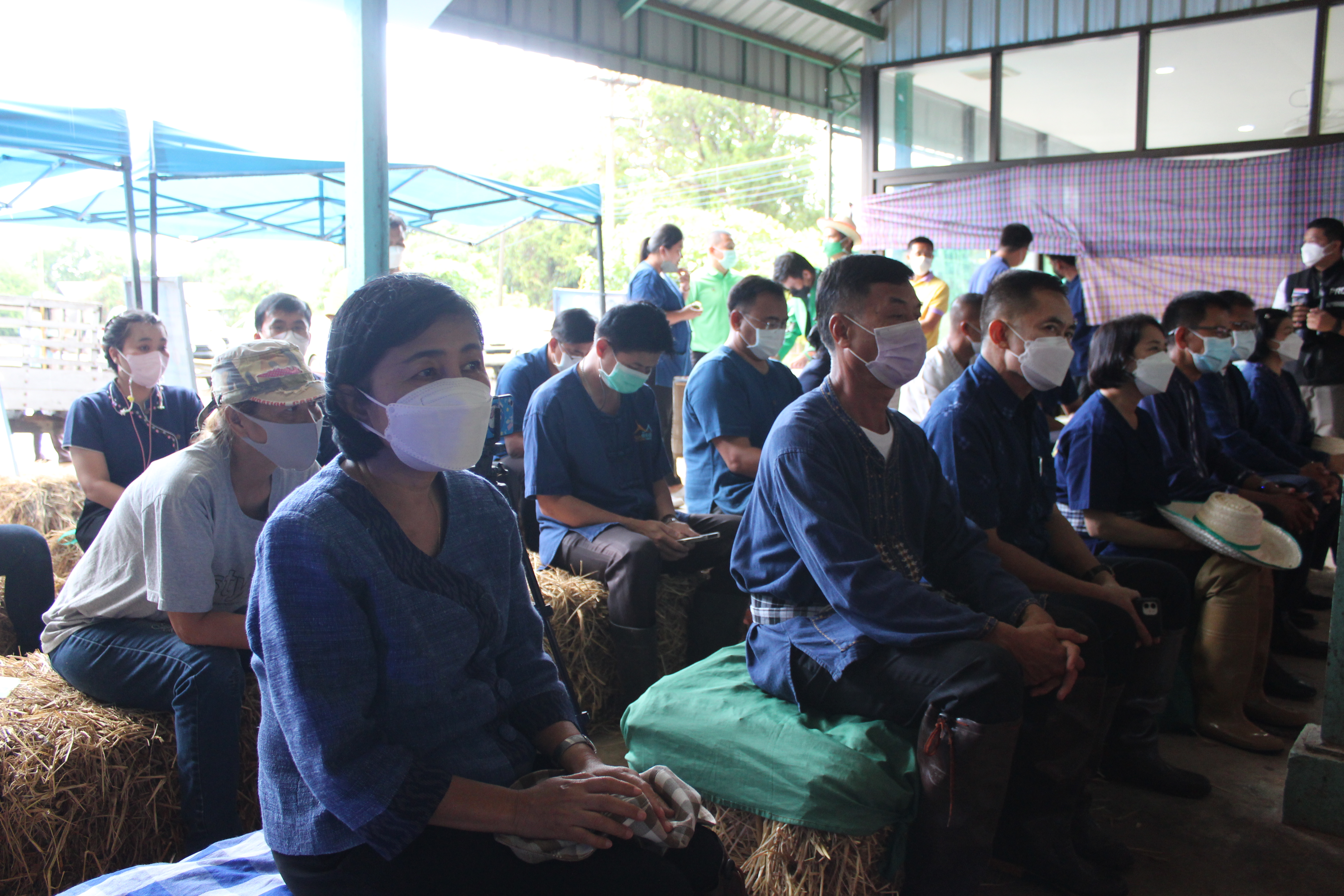 พช.ยโสธร   “ ร่วมลงขัน ชวนกันไปทำนา ” ปี 2565/66