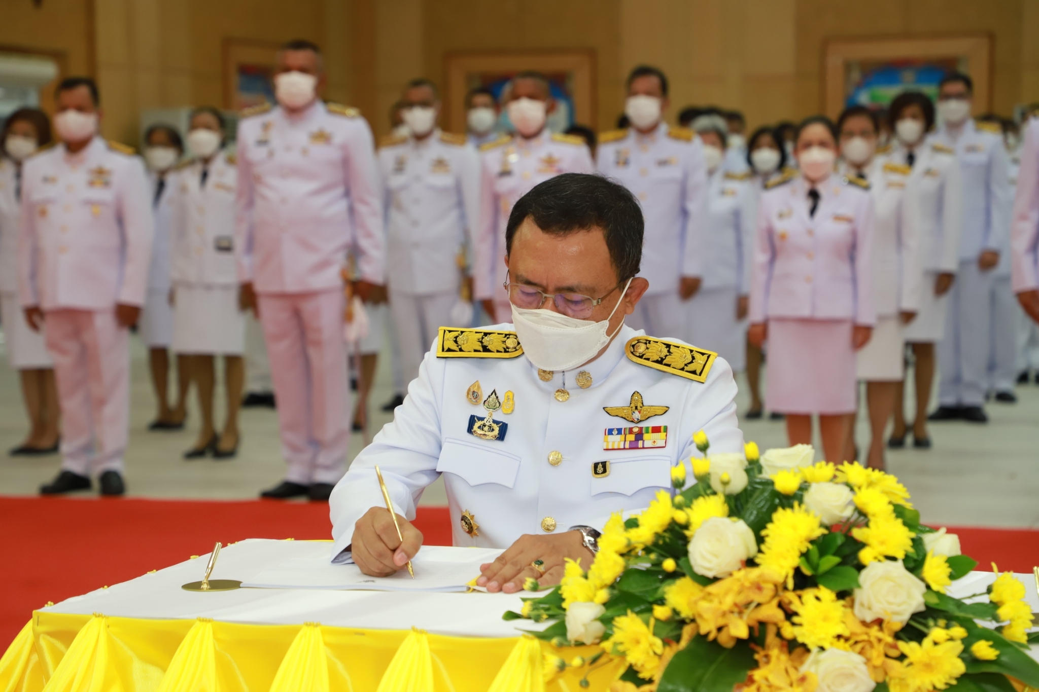 พช.ยโสธร ร่วมถวายสัตย์ปฏิญาณ เพื่อเป็นข้าราชการที่ดีและพลังของแผ่นดิน เนื่องในโอกาสวันเฉลิมพระชนมพรรษา พระบาทสมเด็จพระเจ้าอยู่หัว 28 กรกฎาคม 2565