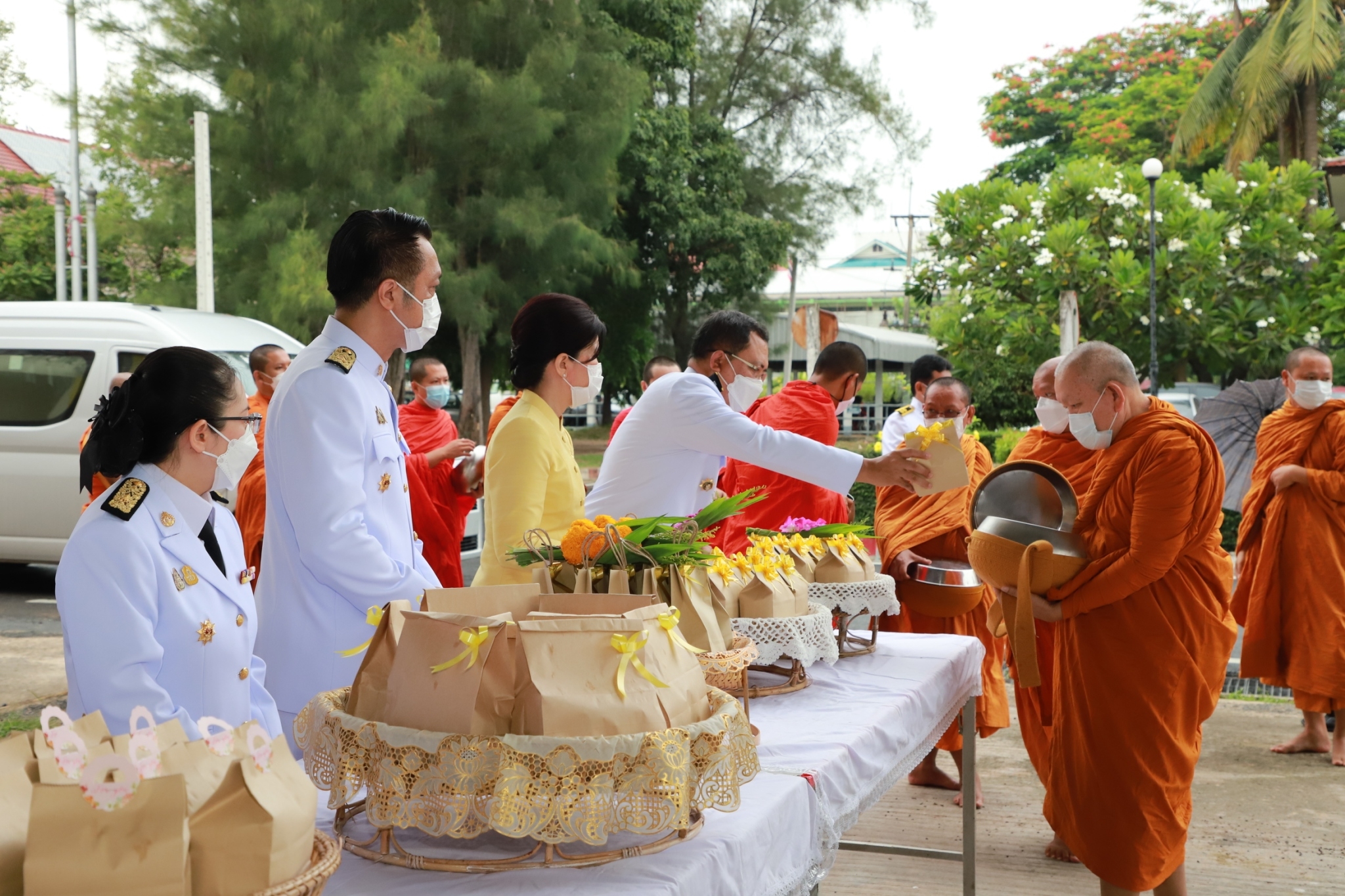 พช.ยโสธร ร่วมถวายสัตย์ปฏิญาณ เพื่อเป็นข้าราชการที่ดีและพลังของแผ่นดิน เนื่องในโอกาสวันเฉลิมพระชนมพรรษา พระบาทสมเด็จพระเจ้าอยู่หัว 28 กรกฎาคม 2565