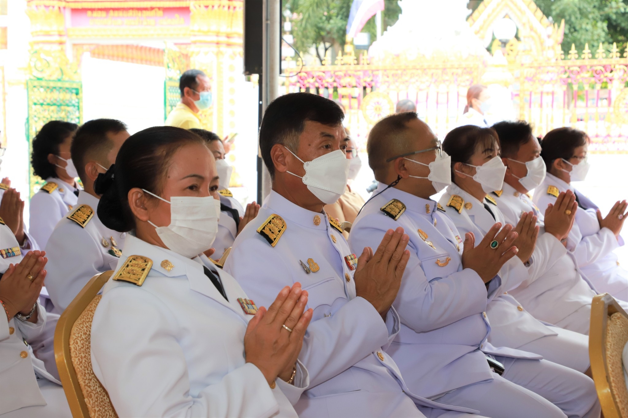 พช.ยโสธร ร่วมพิธีเจริญพระพุทธมนต์ สมโภชพระพุทธบุษยรัตน์เฉลิมพระเกียรติและถวายพระราชกุศล พระบาทสมเด็จพระเจ้าอยู่หัว เนื่องในโอกาส วันเฉลิมพระชนมพรรษา 28 กรกฎาคม 2565 ที่วัดมหาธาตุ (พระอารามหลวง)