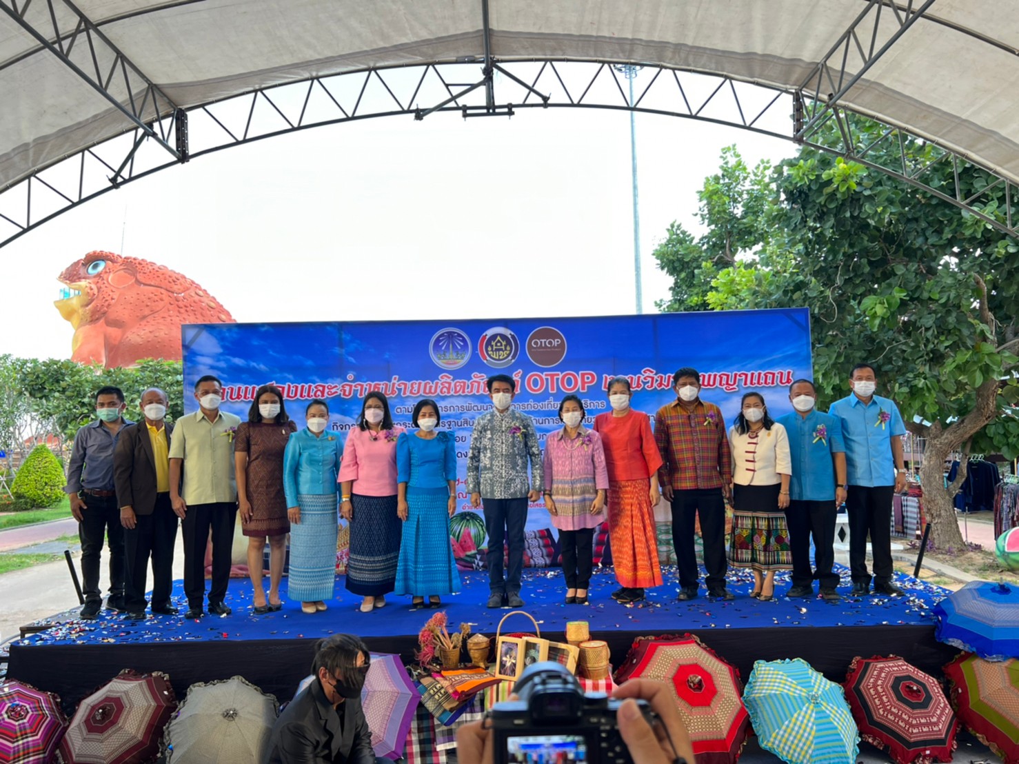 พช.ยโสธร เปิดงานแสดงและจำหน่ายผลิตภัณฑ์ OTOP “ งานวิมานพญาแถน” ชม ชิม ช้อป สินค้าโอทอป  ณ  ลานวิมานพญาแถน ต.ในเมือง อ.เมืองยโสธร  จ. ยโสธร