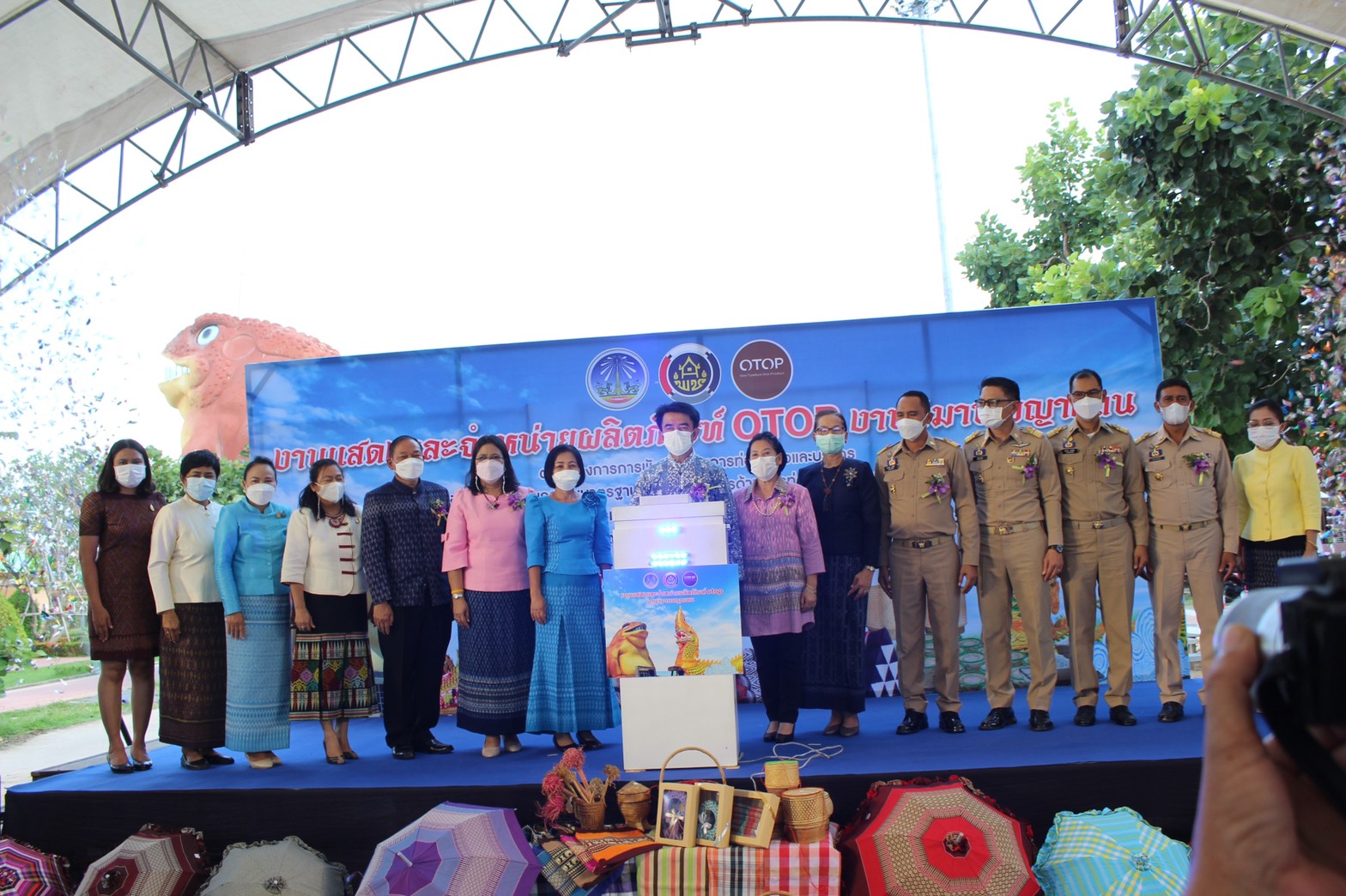 พช.ยโสธร เปิดงานแสดงและจำหน่ายผลิตภัณฑ์ OTOP “ งานวิมานพญาแถน” ชม ชิม ช้อป สินค้าโอทอป  ณ  ลานวิมานพญาแถน ต.ในเมือง อ.เมืองยโสธร  จ. ยโสธร