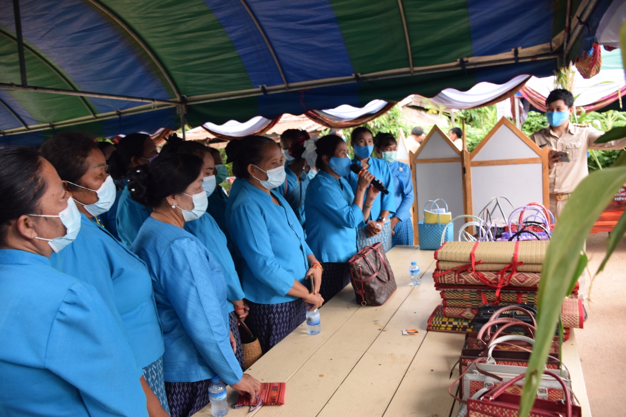 จังหวัดยโสธร…ส่งหมู่บ้านกองทุนแม่ของแผ่นดินบ้านสมสะอาด หมู่ที่ 12 ตำบลโคกสำราญ อำเภอเลิงนกทา เข้ารับการคัดเลือกตามโครงการประกวดหมู่บ้านกองทุนแม่ของแผ่นดินดีเด่น ระดับกรมการพัฒนาชุมชน (เขตตรวจราชการที่ 14)