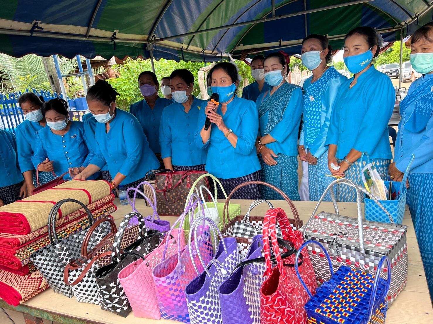 จังหวัดยโสธร…ส่งหมู่บ้านกองทุนแม่ของแผ่นดินบ้านสมสะอาด หมู่ที่ 12 ตำบลโคกสำราญ อำเภอเลิงนกทา เข้ารับการคัดเลือกตามโครงการประกวดหมู่บ้านกองทุนแม่ของแผ่นดินดีเด่น ระดับกรมการพัฒนาชุมชน (เขตตรวจราชการที่ 14)