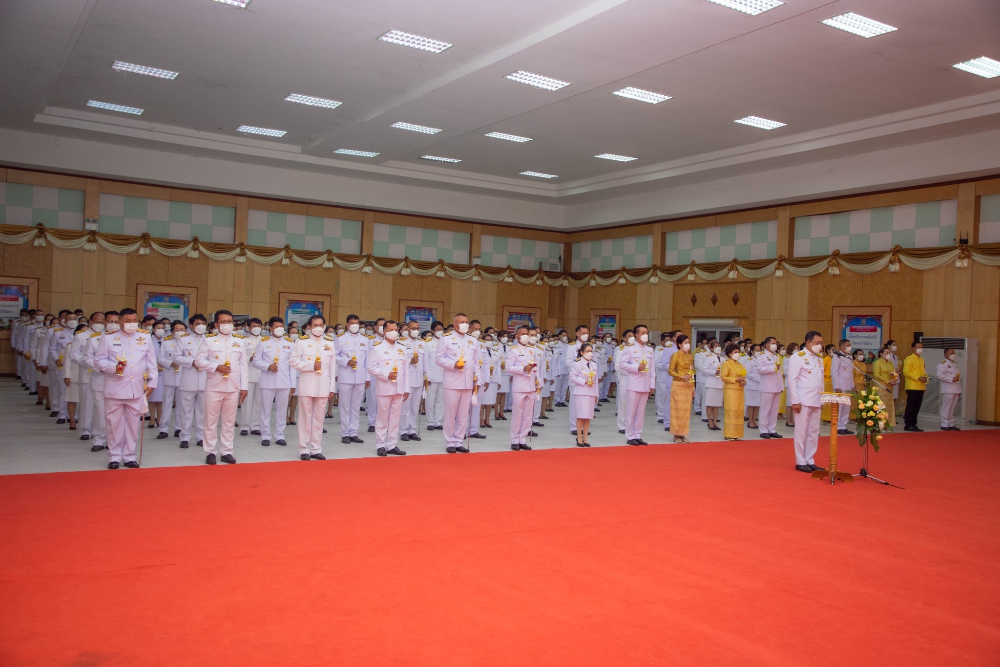 พช.ยโสธร พิธีถวายเครื่องราชสักการะ วางพานพุ่ม และพิธีถวายพระพรชัยมงคล เฉลิมพระชนมพรรษา พระบาทสมเด็จพระเจ้าอยู่หัว เนื่องในโอกาสวันเฉลิมพระชนมพรรษา 28 กรกฎาคม 2565