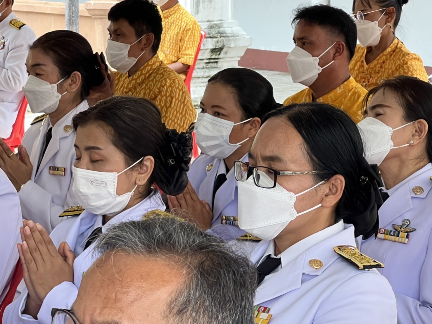 พช.ยโสธร ร่วมพิธีเจริญพระพุทธมนต์ สมโภชพระพุทธบุษยรัตน์เฉลิมพระเกียรติและถวายพระราชกุศล พระบาทสมเด็จพระเจ้าอยู่หัว เนื่องในโอกาส วันเฉลิมพระชนมพรรษา 28 กรกฎาคม 2565 ที่วัดมหาธาตุ (พระอารามหลวง)