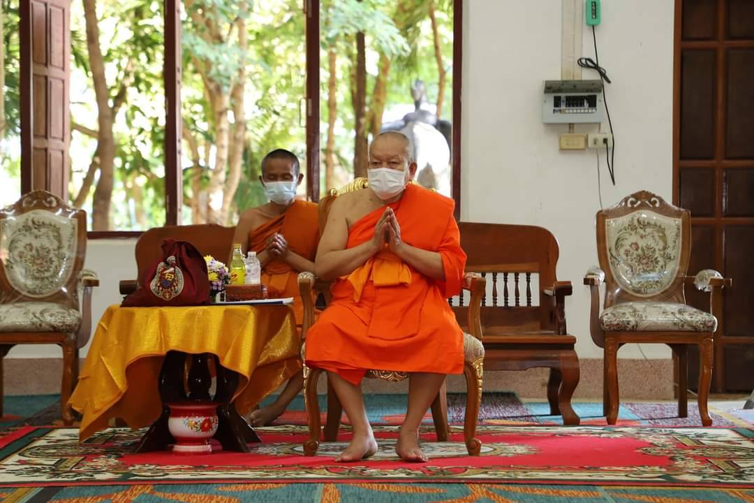 พช.ยโสธร ร่วมพิธีเจริญพระพุทธมนต์ถวายพระพรชัยมงคลเฉลิมพระเกียรติ ประจำเดือน ส.ค.2565