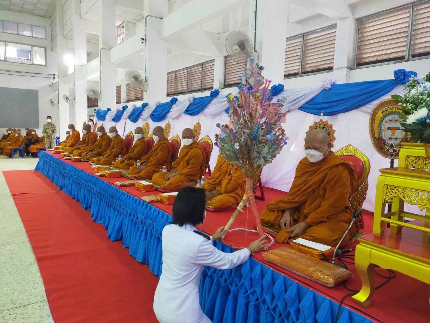 เครือข่ายกองทุนแม่ของแผ่นดินอำเภอไทยเจริญ จังหวัดยโสธร ขับเคลื่อนโครงการ “90 พรรษา 999 สมทบทุนศรัทธา ทุนปัญญา กองทุนแม่ของแผ่นดิน ทุนตั้งต้นแห่งความดีงาม” ประจำปี 2565