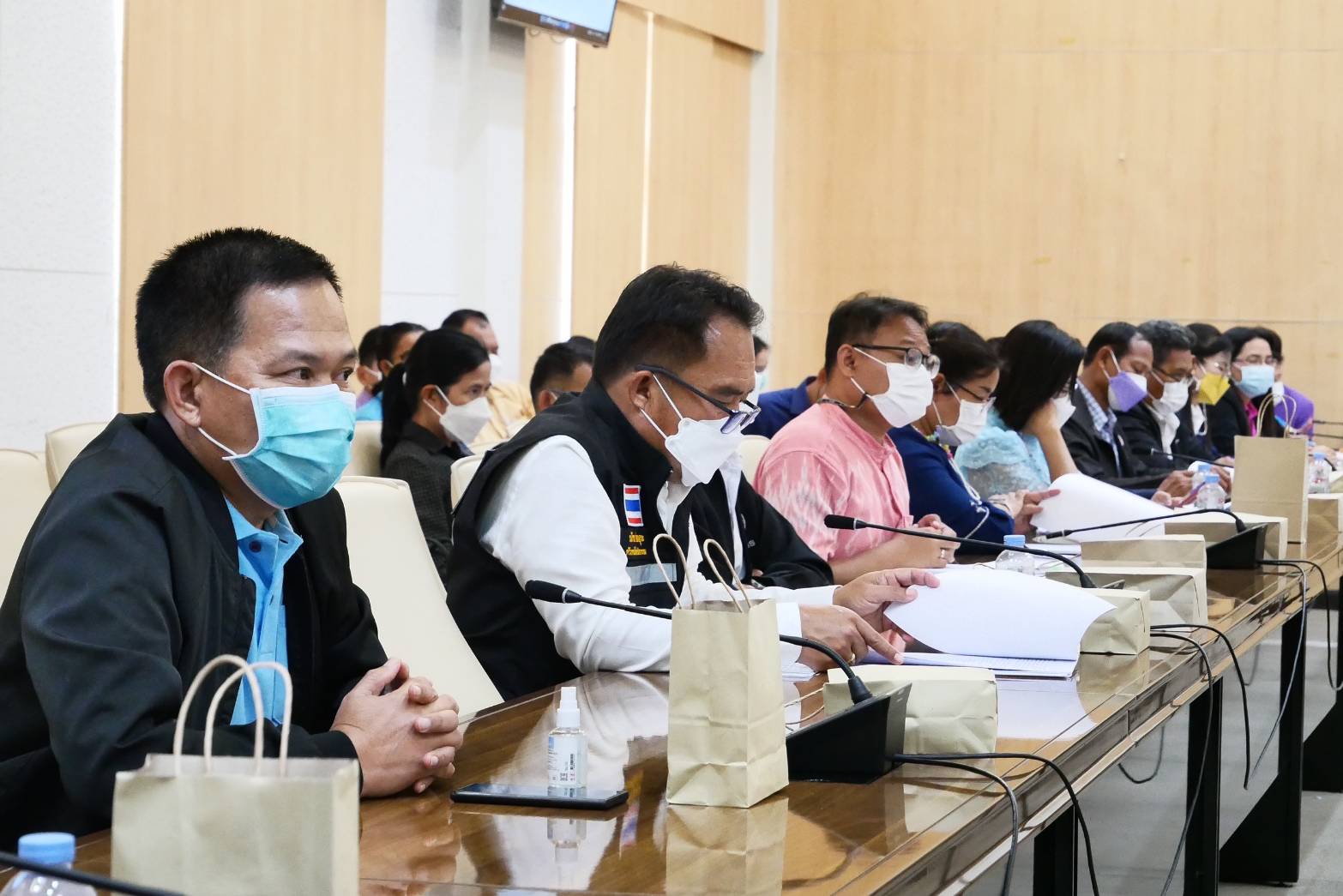 พช.ยโสธร ร่วมประชุมเตรียมดำเนินการตามคำสั่งคณะอนุกรรมการทบทวนแผนพัฒนาจังหวัด ภาคตะวันออกเฉียงเหนือตอนล่าง 2 ที่ศาลากลางจังหวัดอุบลราชธานี