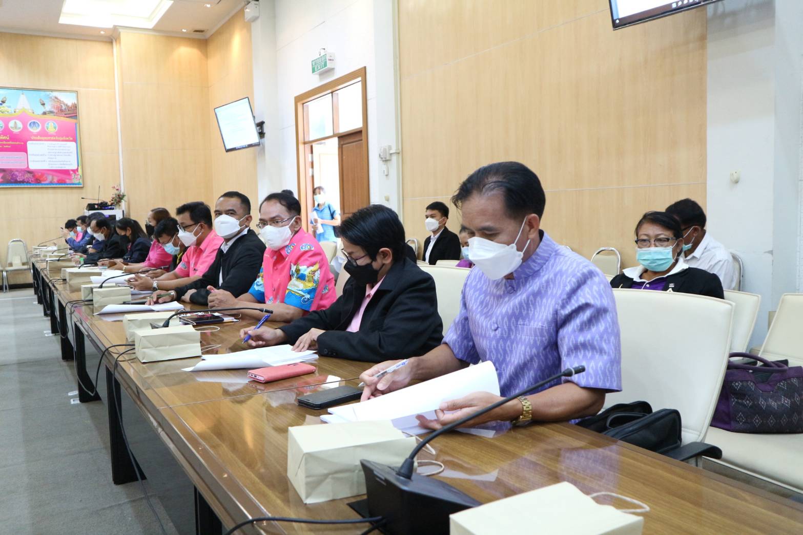 พช.ยโสธร ร่วมประชุมเตรียมดำเนินการตามคำสั่งคณะอนุกรรมการทบทวนแผนพัฒนาจังหวัด ภาคตะวันออกเฉียงเหนือตอนล่าง 2 ที่ศาลากลางจังหวัดอุบลราชธานี