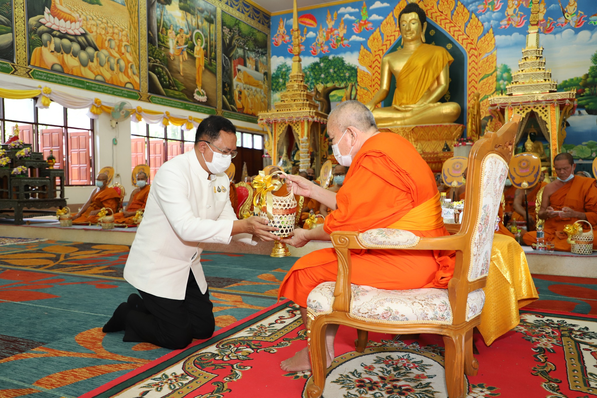 พช.ยโสธร ร่วมพิธีเจริญพระพุทธมนต์ถวายพระพรชัยมงคลเฉลิมพระเกียรติ ประจำเดือน ส.ค.2565