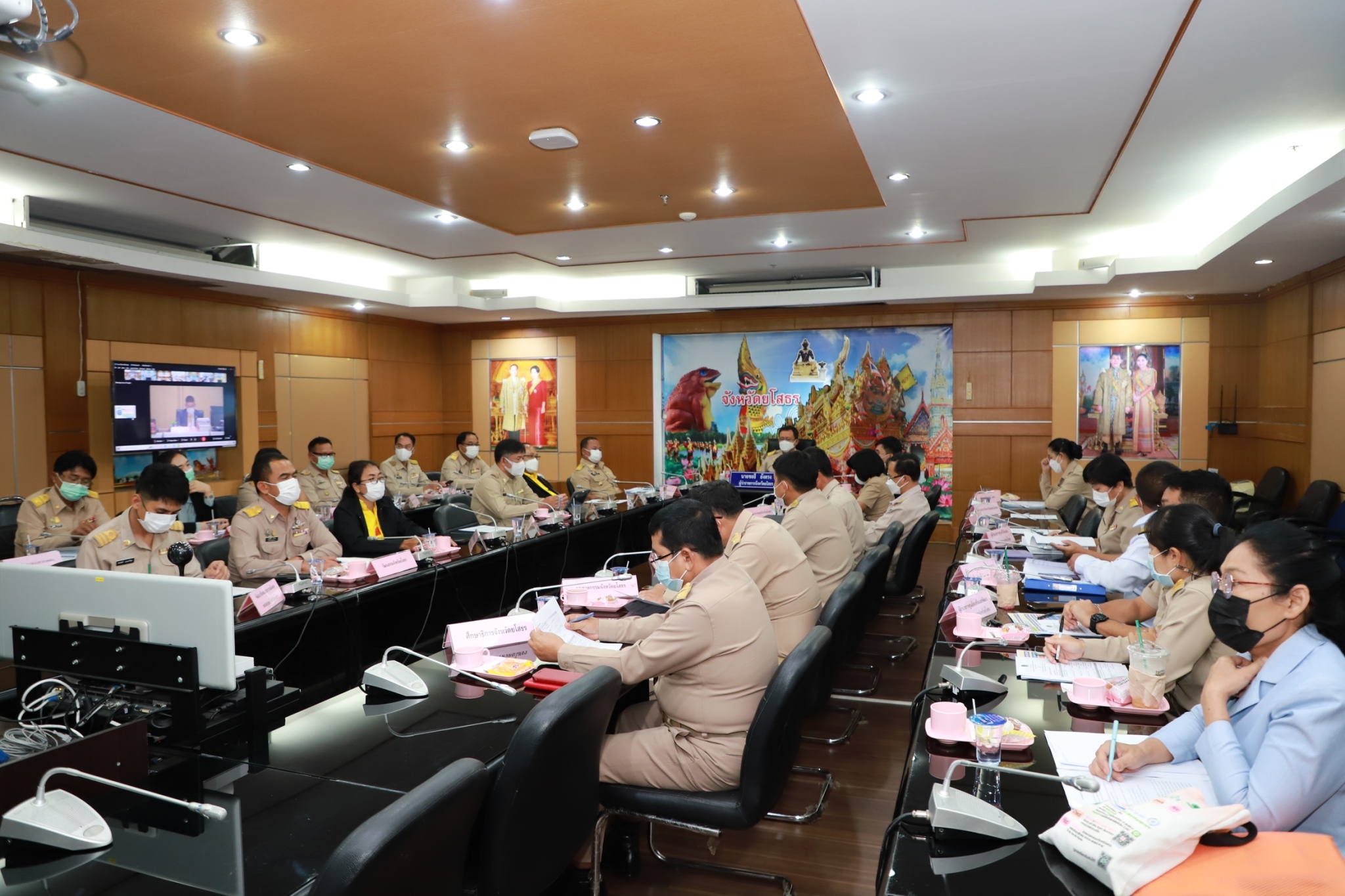 พช.ยโสธร ร่วมประชุม ชี้แจงงบประมาณรายจ่าย ประจำปีงบประมาณ พ.ศ. 2566 ต่อคณะกรรมการธิการวิสามัญพิจารณาศึกษาร่างพระราชบัญญัติงบประมาณรายจ่ายประจำปีงบประมาณ พ.ศ.  2566 วุฒิสภาผ่านระบบ Webex