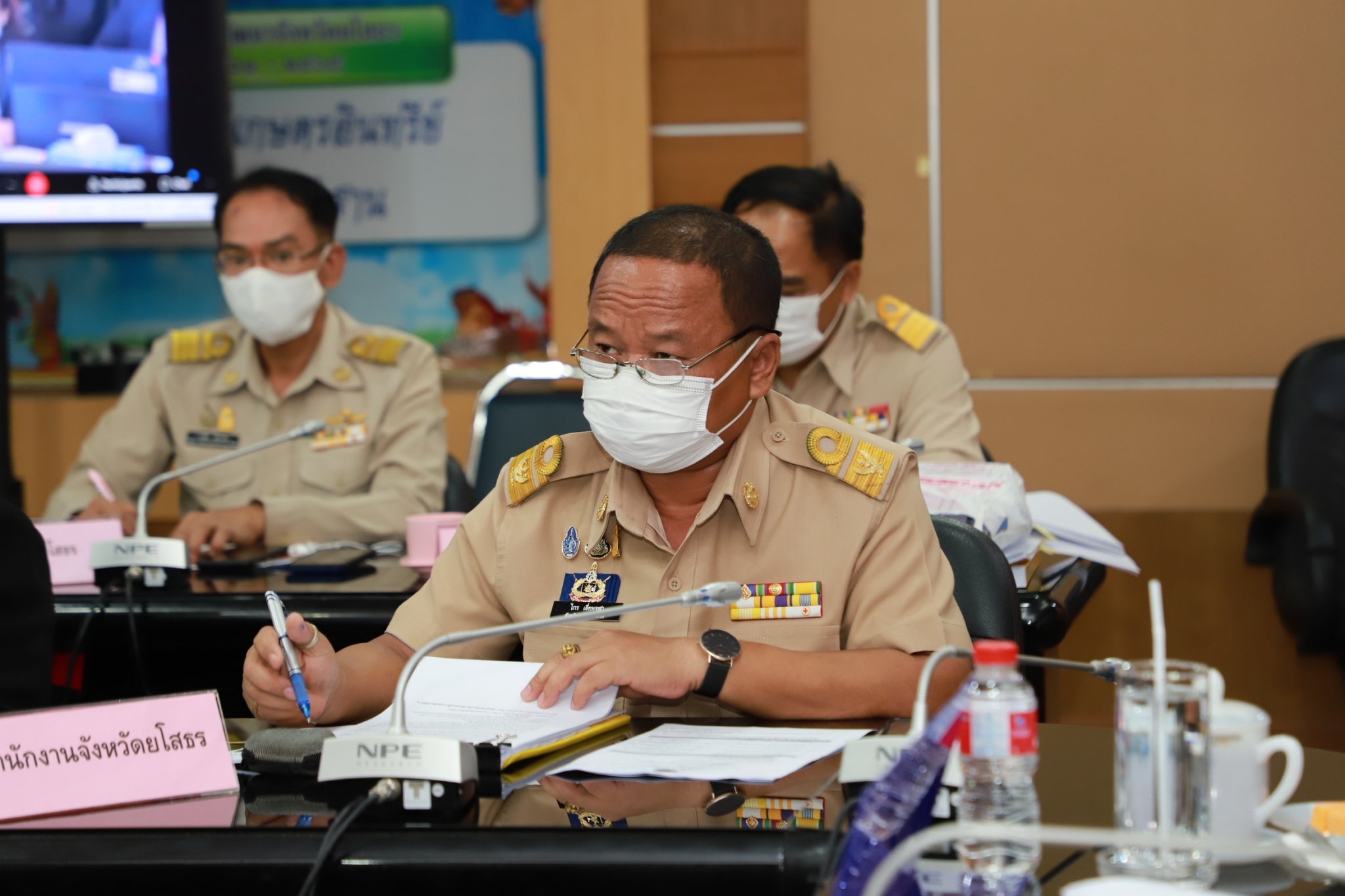 พช.ยโสธร ร่วมประชุม ชี้แจงงบประมาณรายจ่าย ประจำปีงบประมาณ พ.ศ. 2566 ต่อคณะกรรมการธิการวิสามัญพิจารณาศึกษาร่างพระราชบัญญัติงบประมาณรายจ่ายประจำปีงบประมาณ พ.ศ.  2566 วุฒิสภาผ่านระบบ Webex