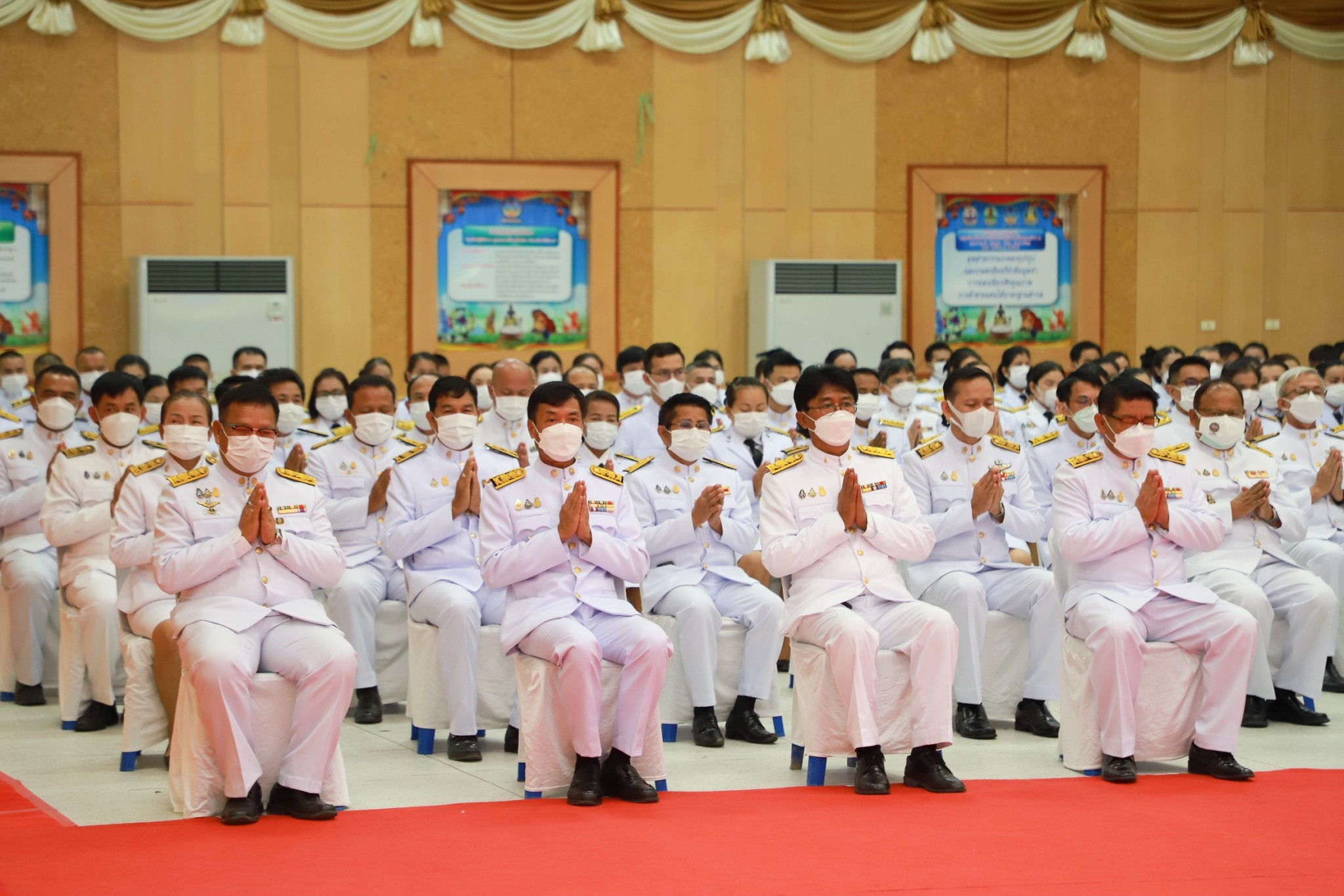 พช.ยโสธร ร่วมพิธีทำบุญตักบาตร พระสงฆ์ และพิธีทางศาสนามหามงคล 5 ศาสนา เพื่อถวายเป็นพระราชกุศล เนื่องในโอกาสวันเฉลิมพระชนมพรรษา 90 พรรษา 12 สิงหาคม 2565 สมเด็จพระนางเจ้าสิริกิติ์ พระบรมราชินีนาถ พระบรมราชชนนีพันปีหลวง 12 สิงหาคม 2565