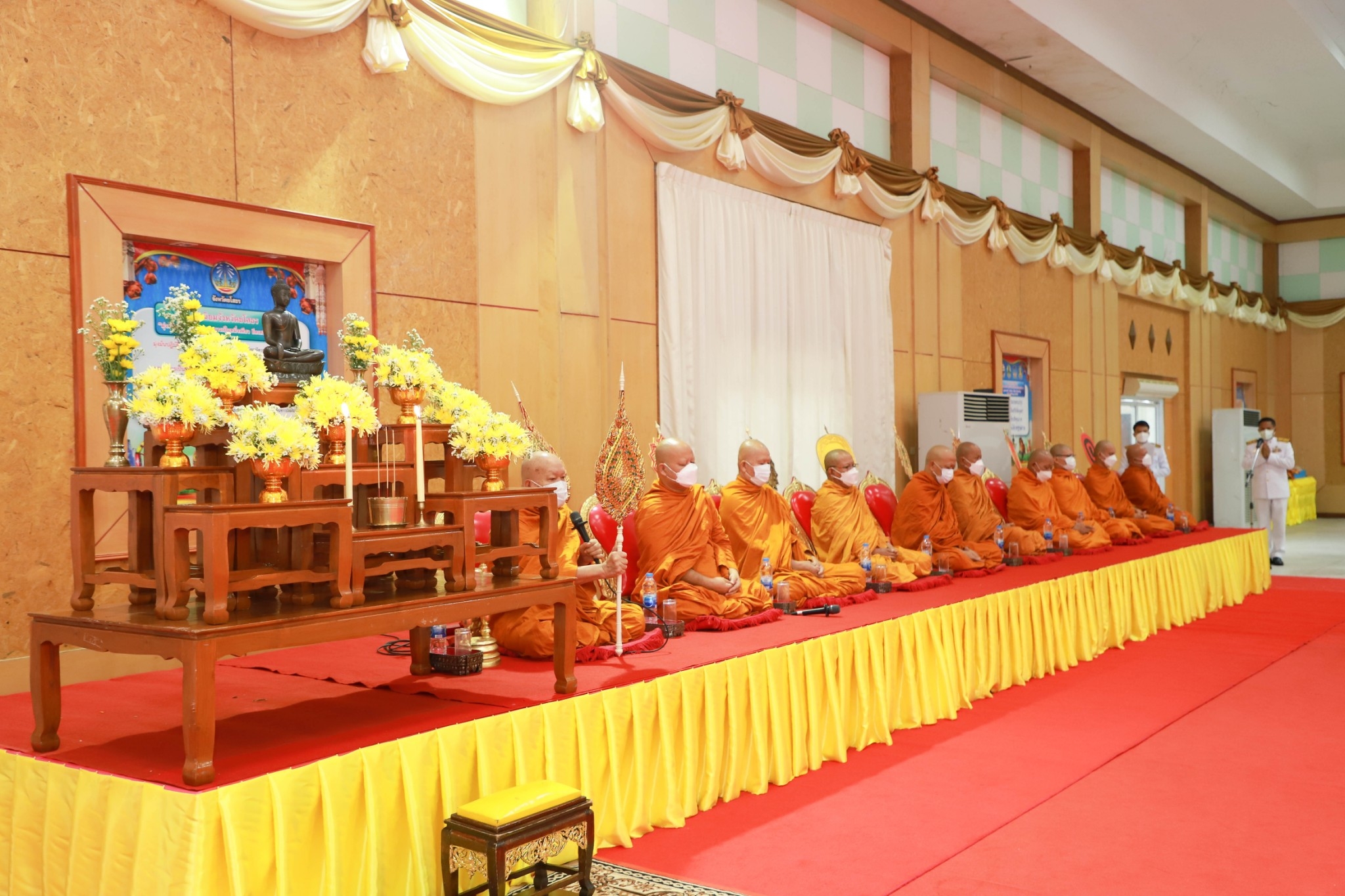 พช.ยโสธร ร่วมพิธีทำบุญตักบาตร พระสงฆ์ และพิธีทางศาสนามหามงคล 5 ศาสนา เพื่อถวายเป็นพระราชกุศล เนื่องในโอกาสวันเฉลิมพระชนมพรรษา 90 พรรษา 12 สิงหาคม 2565 สมเด็จพระนางเจ้าสิริกิติ์ พระบรมราชินีนาถ พระบรมราชชนนีพันปีหลวง 12 สิงหาคม 2565