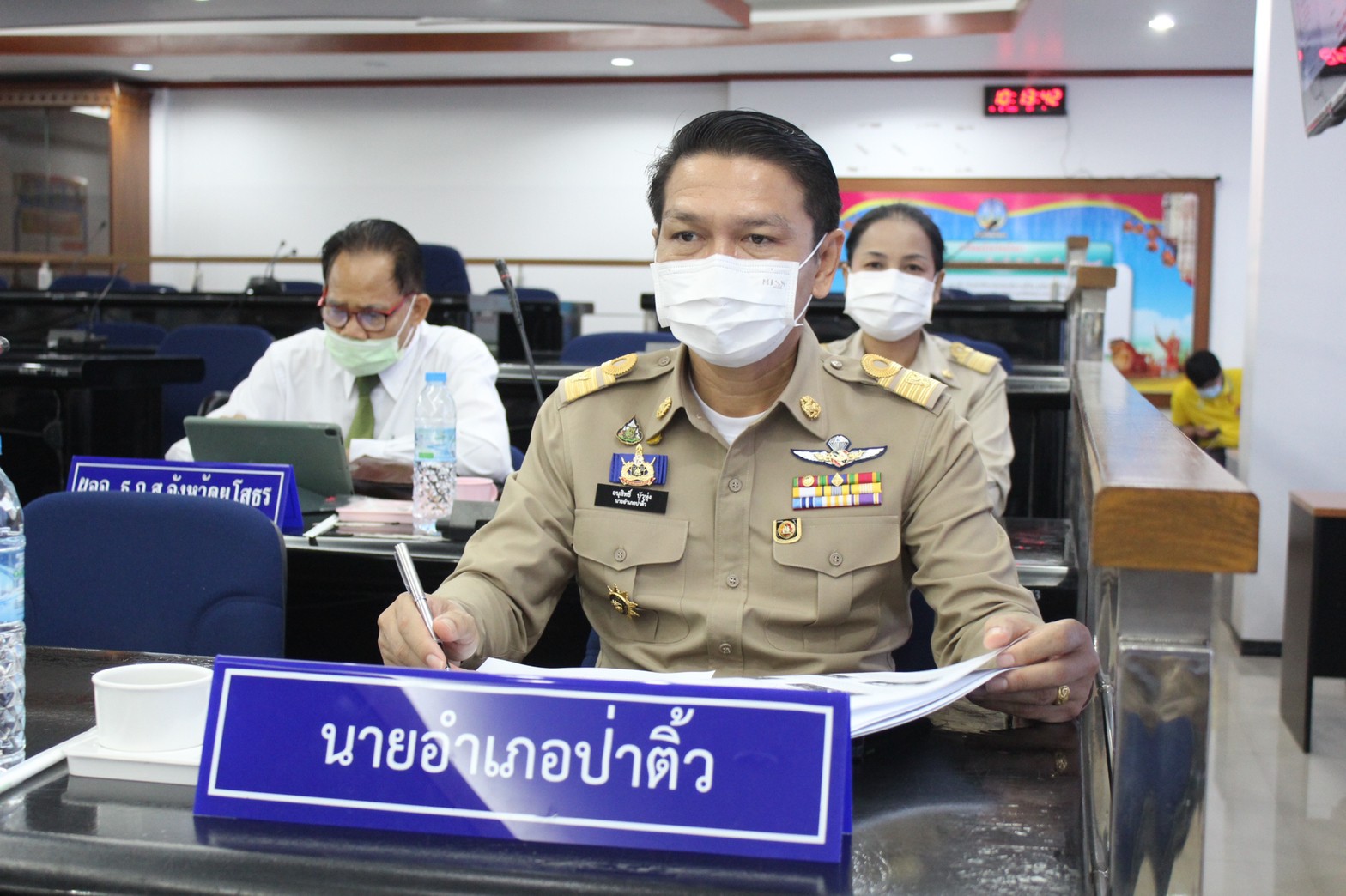 จังหวัดยโสธร…ประชุมคณะทำงานขับเคลื่อนการขจัดความยากจนและพัฒนาคนทุกช่วงวัยฯ ครั้งที่ 4/2565 มุ่งแก้ไขปัญหาความยากจน “คนยโสธร…ไม่ทอดทิ้งกัน” สะออน 50 ปี ศรียโสธร