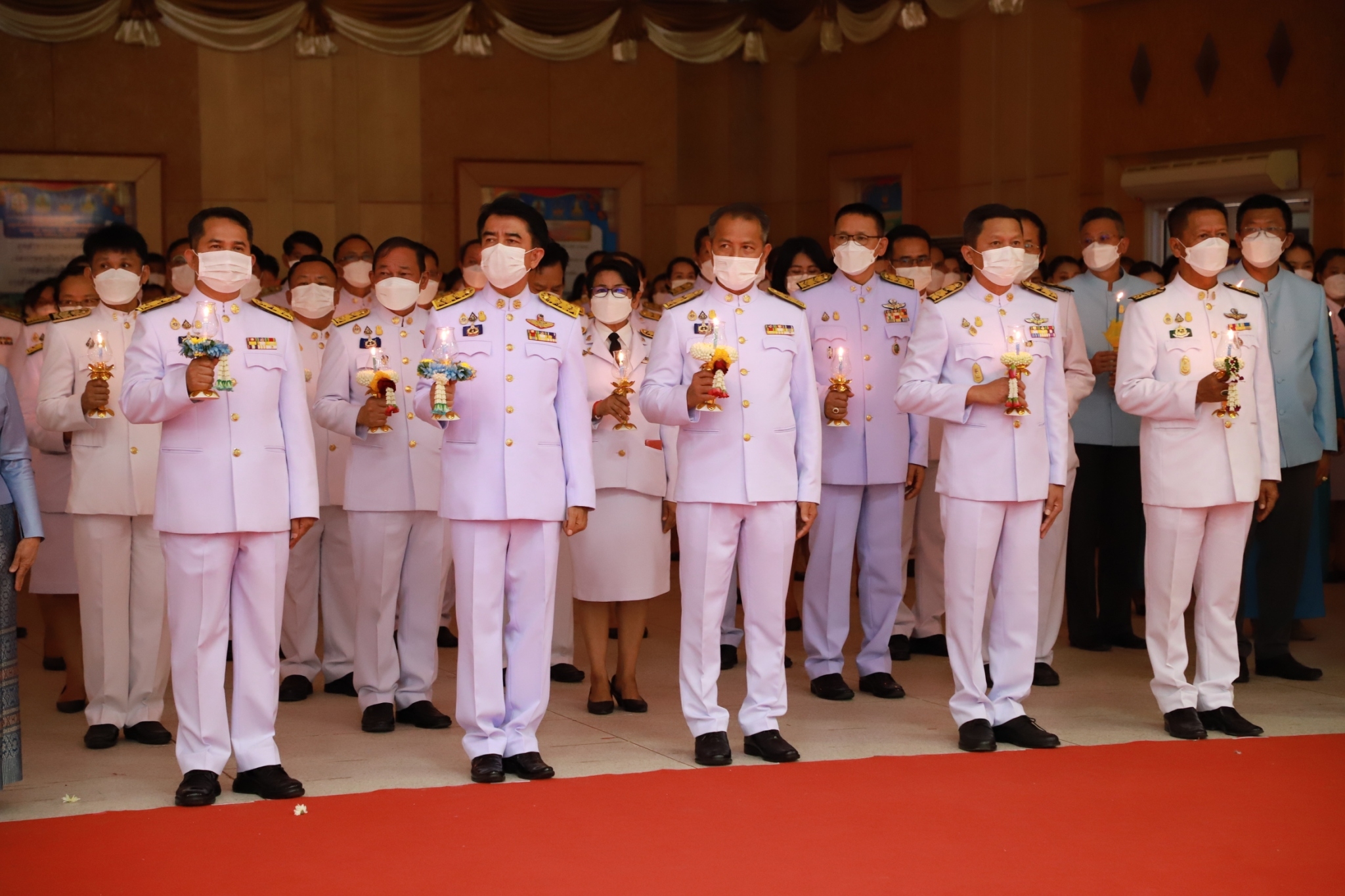 พช.ยโสธร : ร่วมพิธีถวายเครื่องราชสักการะ วางพานพุ่มและพิธีจุดเทียนถวายพระพรชัยมงคล สมเด็จพระนางเจ้าสิริกิติ์ พระบรมราชินีนาถ พระบรมราชชนนีพันปีหลวง เนื่องในโอกาสมหามงคลเฉลิมพระชนมพรรษา 90 พรรษา 12 สิงหาคม 2565