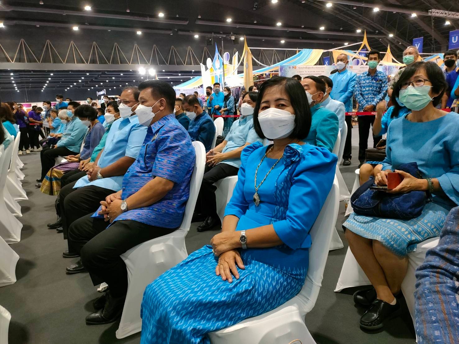 พช.ยโสธร  ผู้ว่าฯยโสธร ร่วมพิธีเปิด“OTOP ศิลปาชีพ ประทีปไทย OTOP ก้าวไกลด้วยพระบารมี” เพื่อเฉลิมพระเกียรติ สมเด็จพระนางเจ้าสิริกิติ์ พระบรมราชินีนาถ พระบรมราชชนนีพันปีหลวง ปี 2565