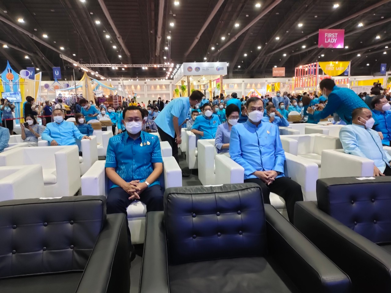 พช.ยโสธร  ผู้ว่าฯยโสธร ร่วมพิธีเปิด“OTOP ศิลปาชีพ ประทีปไทย OTOP ก้าวไกลด้วยพระบารมี” เพื่อเฉลิมพระเกียรติ สมเด็จพระนางเจ้าสิริกิติ์ พระบรมราชินีนาถ พระบรมราชชนนีพันปีหลวง ปี 2565