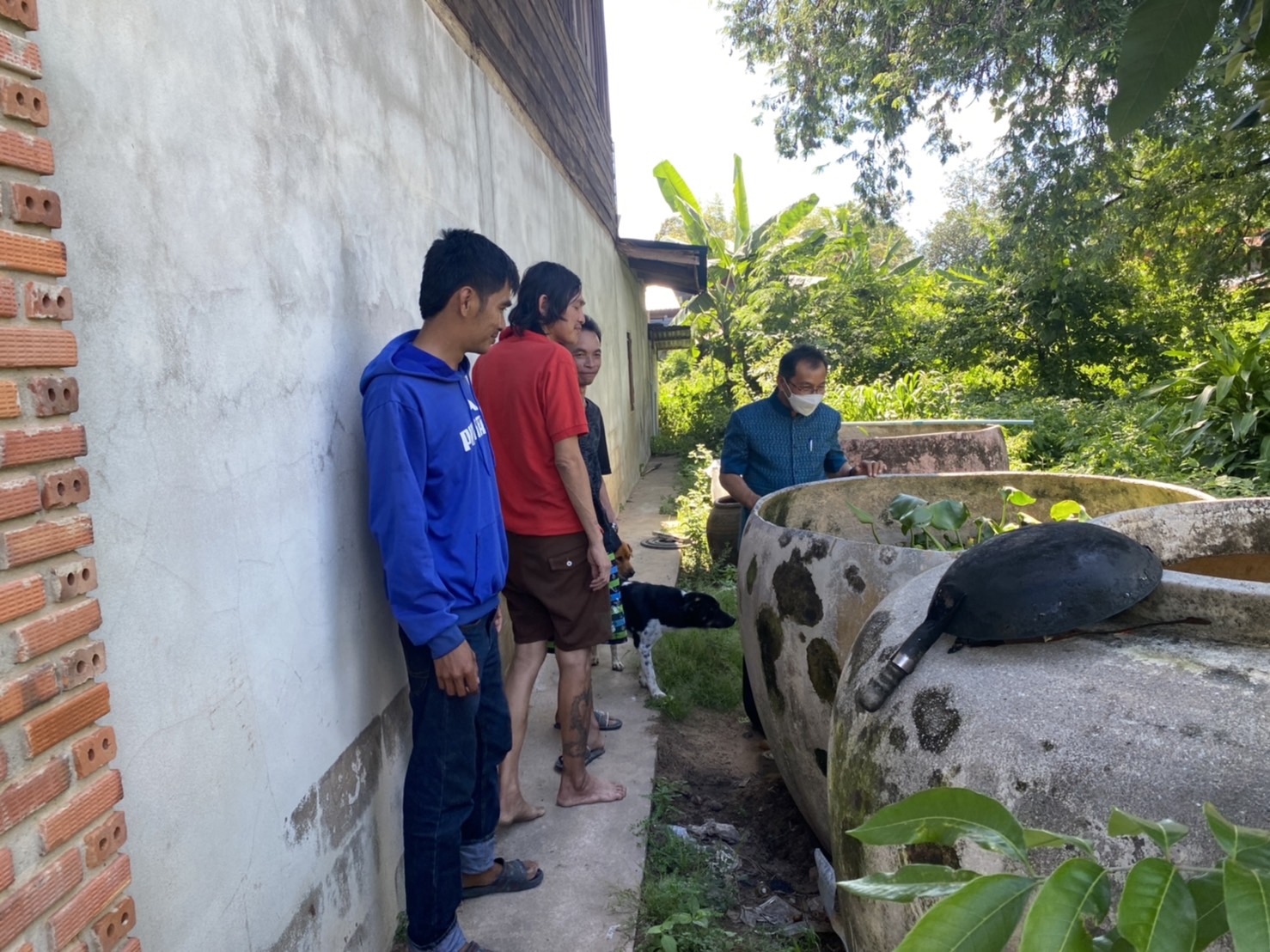 พช.ยโสธร…ติดตามและเยี่ยมให้กำลังใจแก่เยาวชนกลุ่มเสี่ยงและผู้ผ่านการบำบัดฯ…กิจกรรมสนับสนุนกิจกรรมศูนย์เรียนรู้ต้นแบบหนุนเสริมสัมมาชีพชุมชนแก่เยาวชนกลุ่มเสี่ยงและผู้ผ่านการบำบัดฯ โครงการส่งเสริมและพัฒนาหมู่บ้านกองทุนแม่ของแผ่นดิน ประจำปี 2565