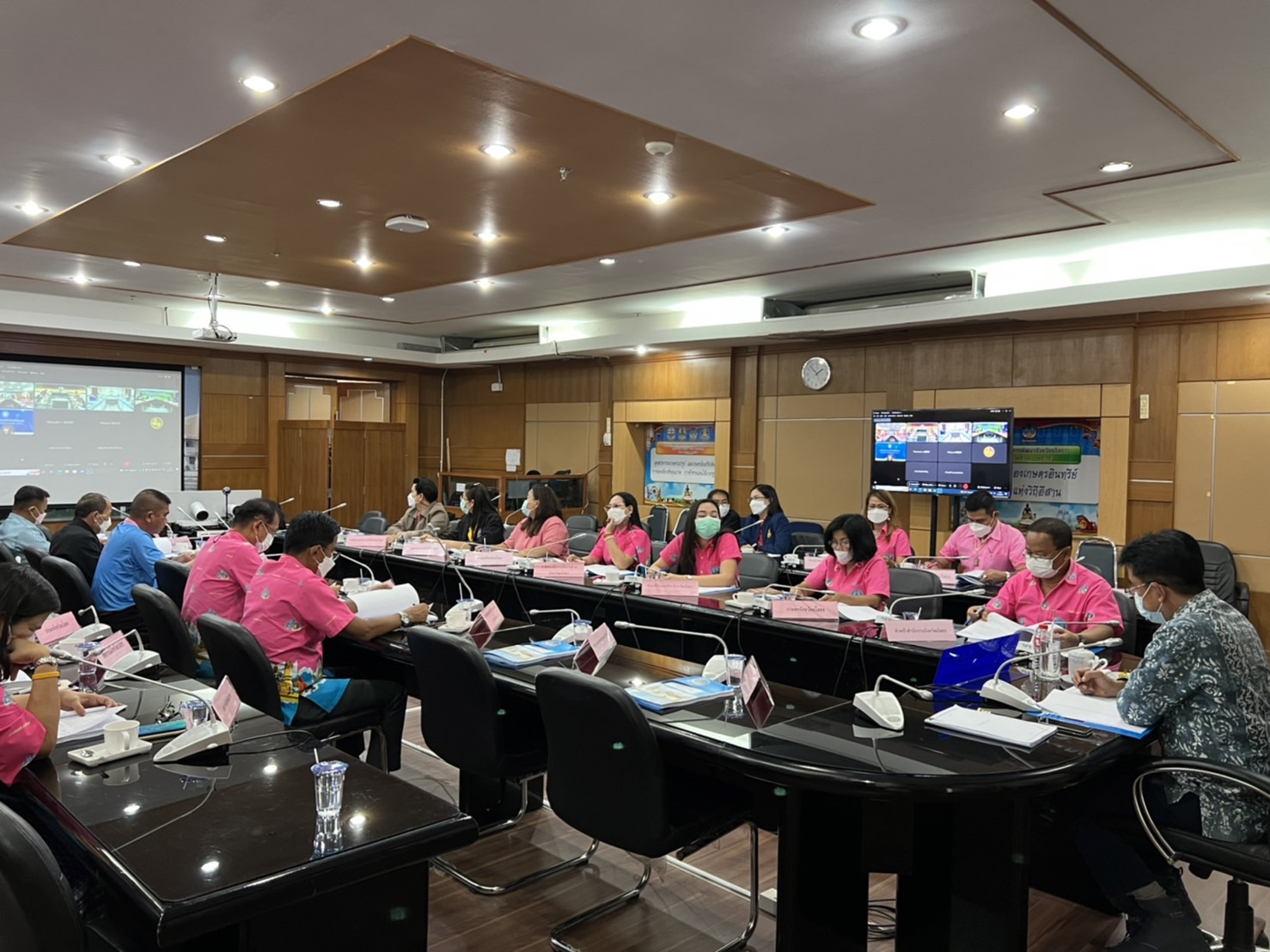 พช.ยโสธร ประชุมคณะกรรมการร่วมภาครัฐและเอกชนเพื่อแก้ไขปัญหาทางเศรษฐกิจกลุ่มจังหวัด(กรอ.) ครั้งที่ 3/2565 ผ่านสื่ออิเล็กทรอนิกส์ Cisco Webx Meeting