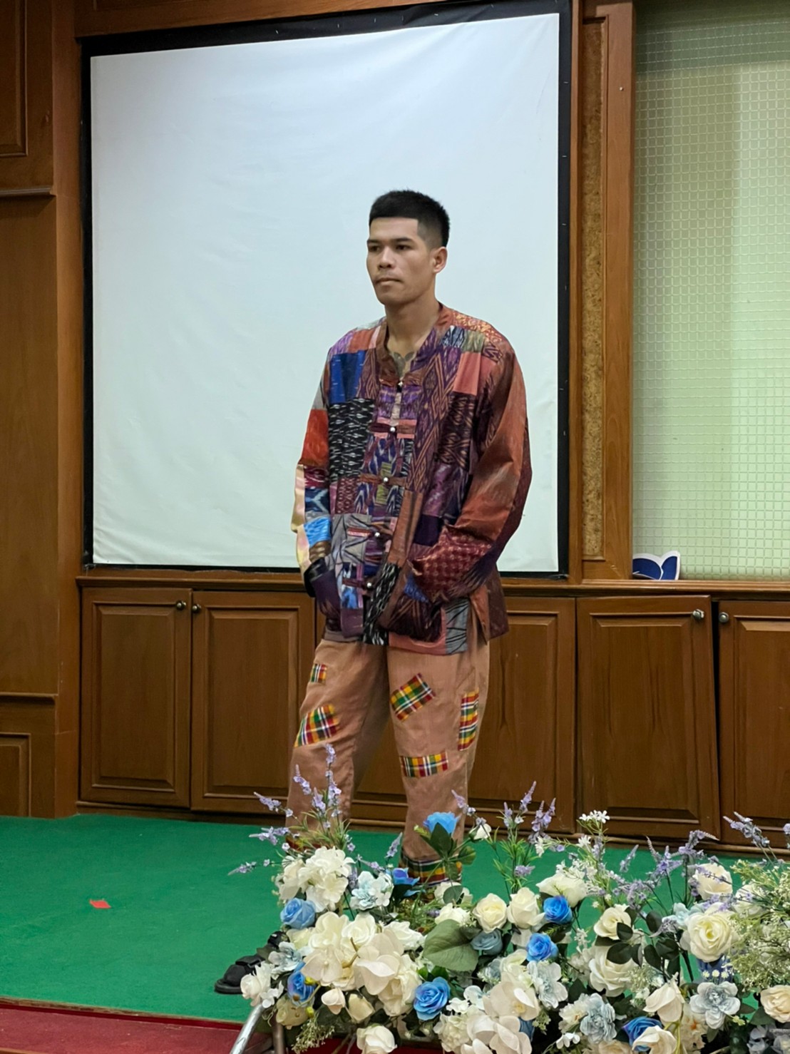 จังหวัดยโสธร  จัดกิจกรรมการประกวด Young Designer Contest ผ้าไทยสไตล์คนเมืองยศเฉลิมพระเกียรติสมเด็จพระนางเจ้าสิริกิติ์ พระบรมราชินีนาถ พระบรมราชชนนีพันปีหลวง เนื่องในโอกาสมหามงคล เฉลิมพระชนมพรรษา 90 พรรษา 12 สิงหาคม 2565