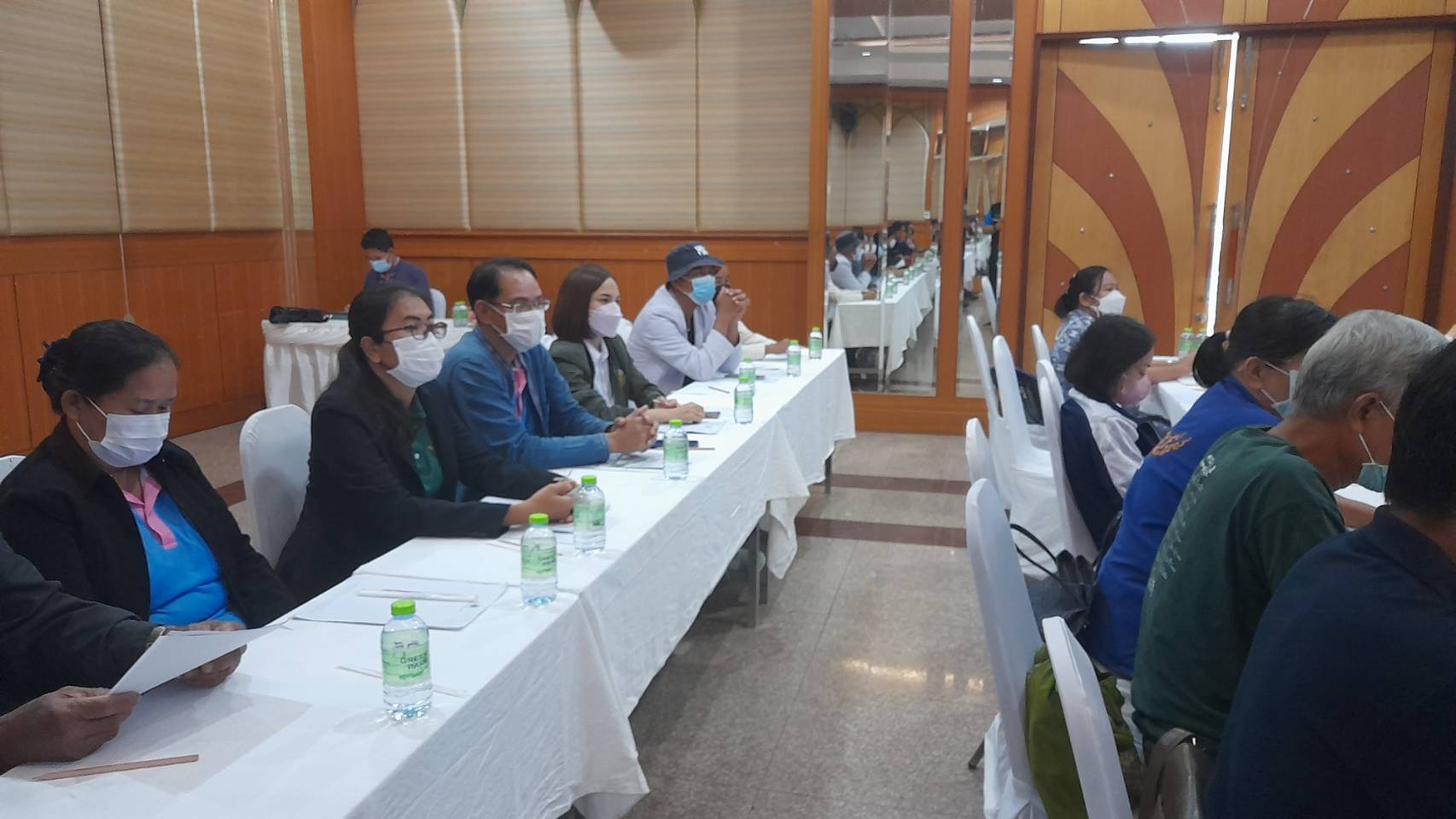 พช.ยโสธร    ร่วมประชุมกิจกรรมสรุปบทเรียน การดำเนินโครงการฯภายใต้โครงการเพิ่มสมรรถนะ ด้านการบริหารและจัดการพลังงานครบวงจรในชุมชนระดับตำบลและเครือข่ายพลังงานชุมชน ประจำปีงบประมาณ  2565