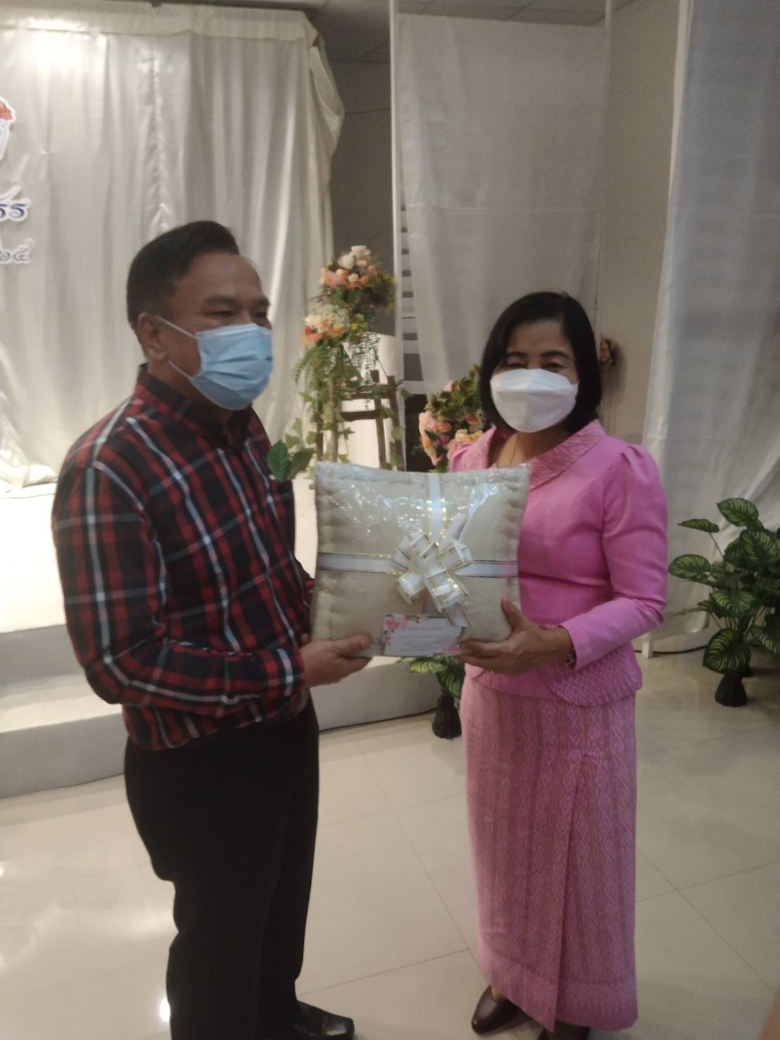 ?พช.ยโสธร​ ร่วมแสดงมุทิจิตต่อ ผู้บริหาร หัวหน้าส่วนราชการ จังหวัดยโสธร​ ใน​โอกาส​เกษียณอายุ​ราชการ